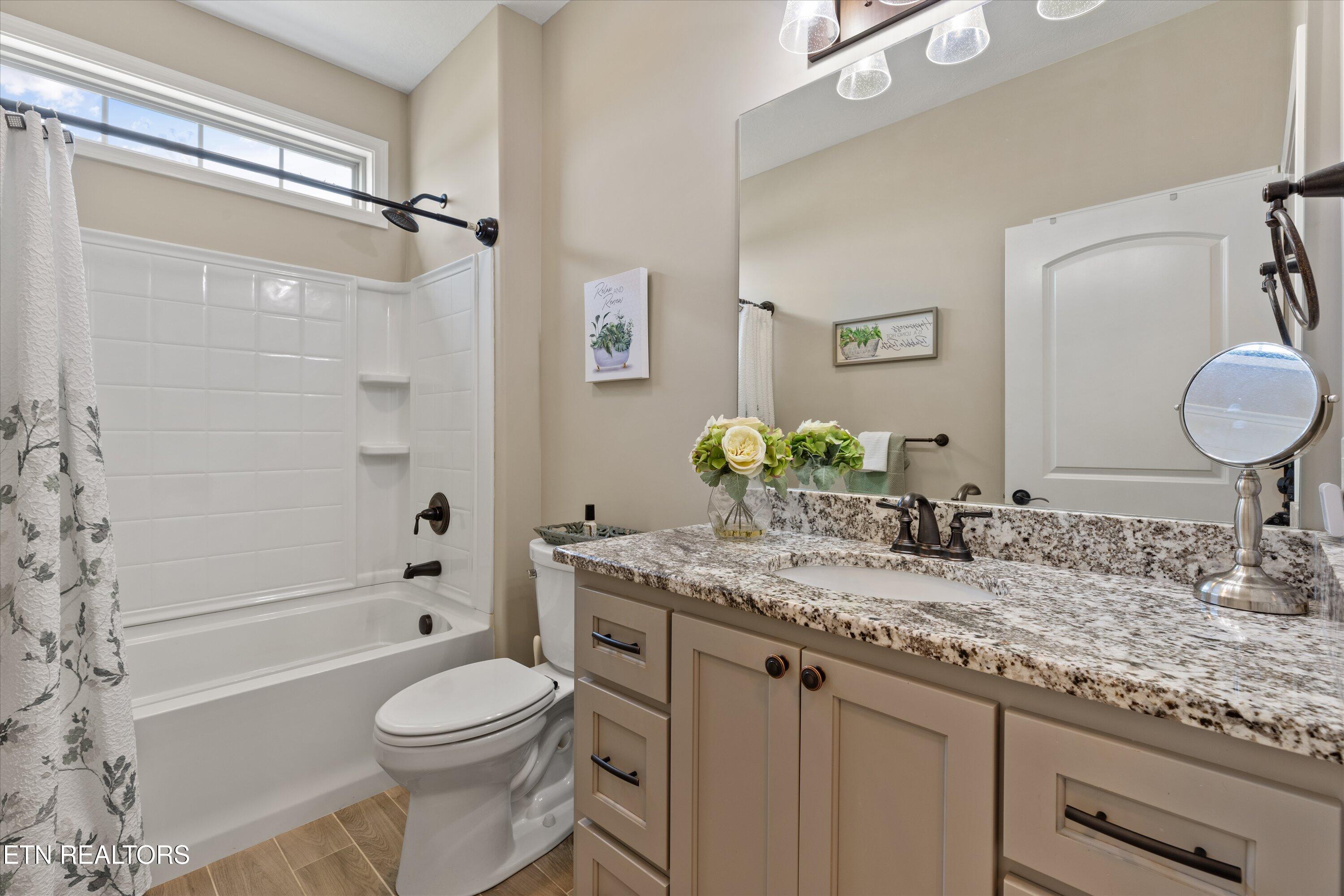 2271 Boulder Crest Lane Sevierville TN 37876