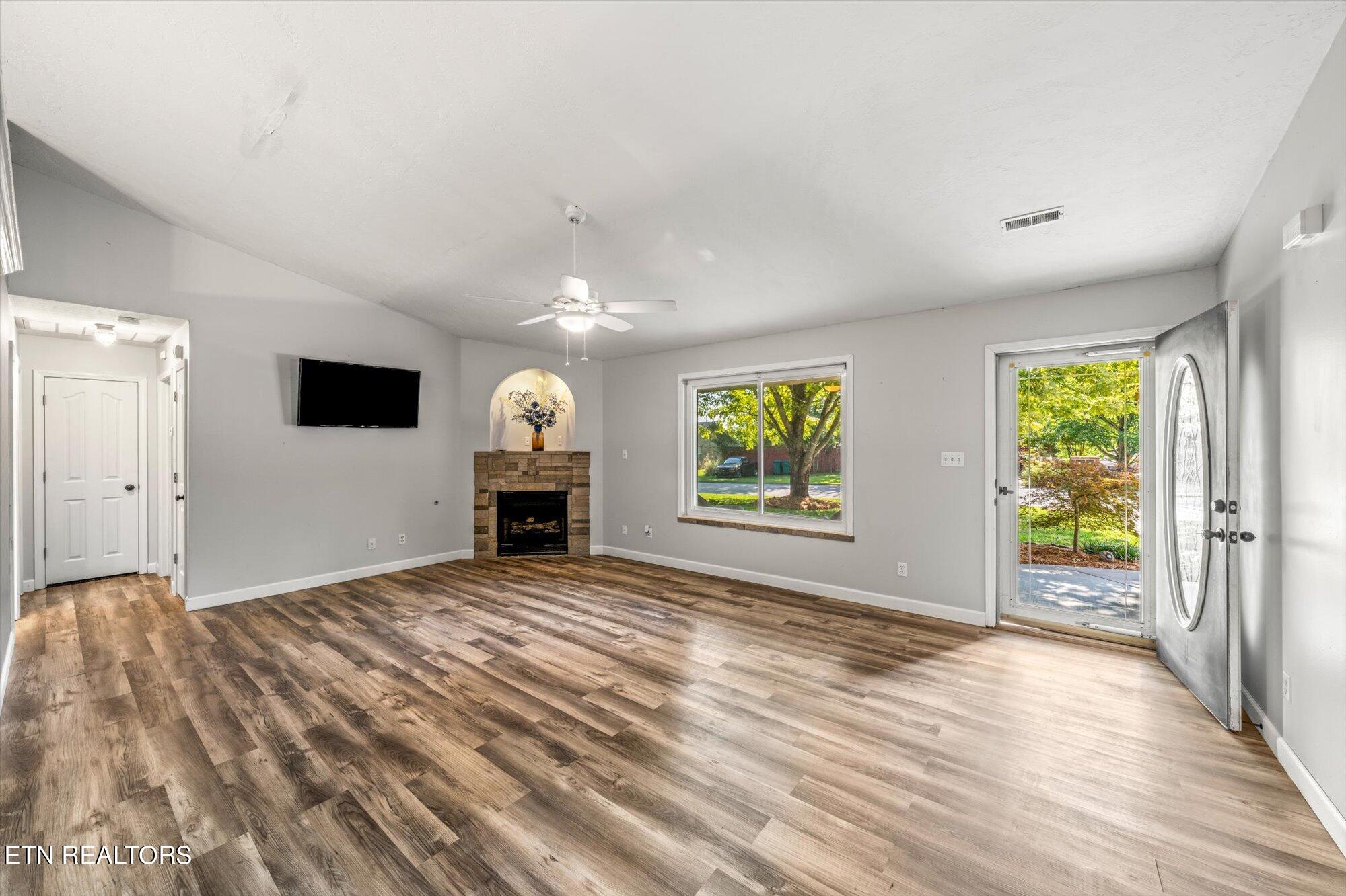 7200 Agatha Road Corryton TN 37721