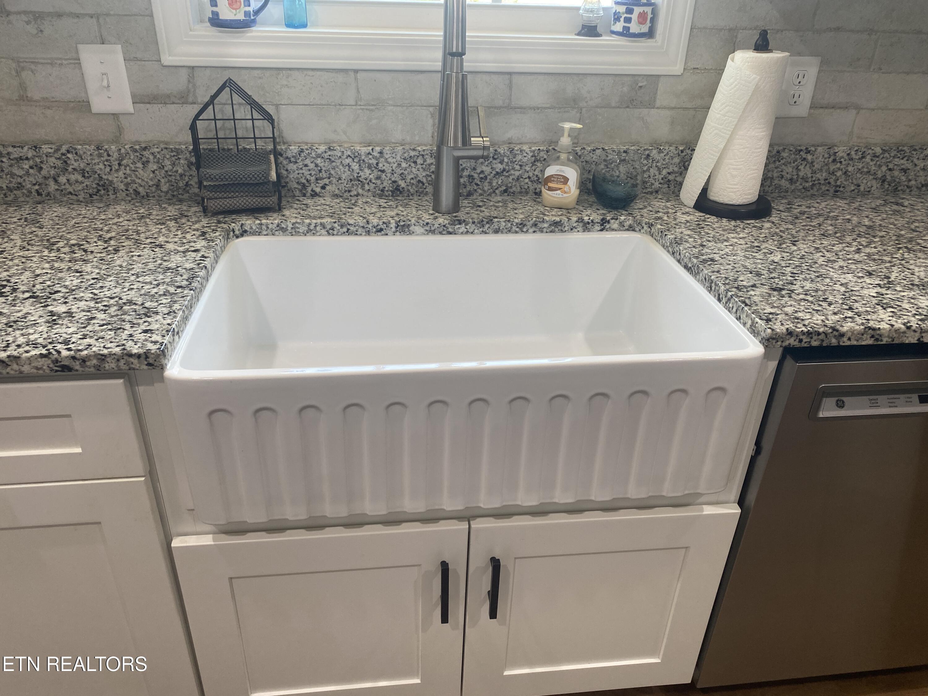 601 Catawba Lane Crossville TN 38572