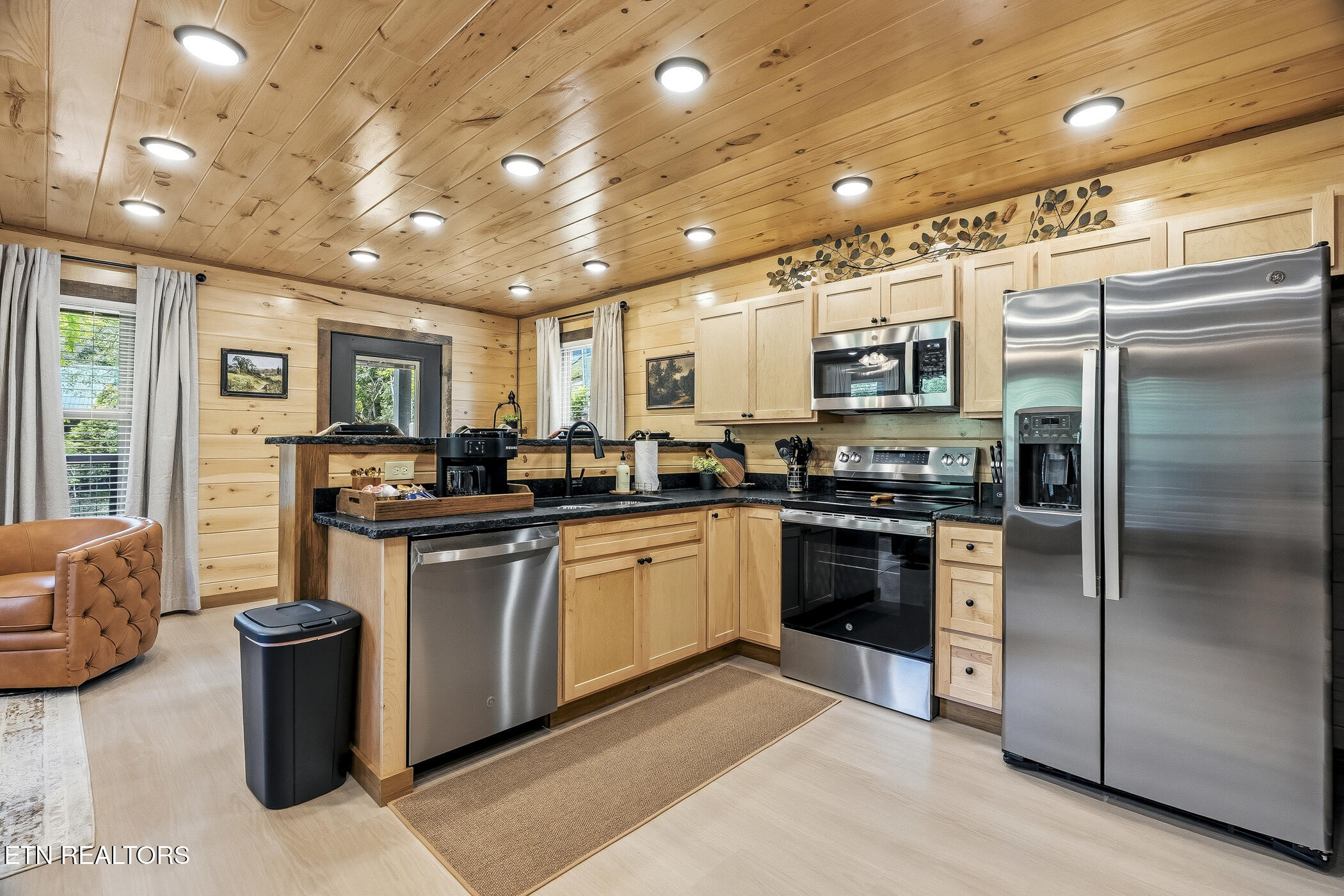 1642 Lake Drive Gatlinburg TN 37738
