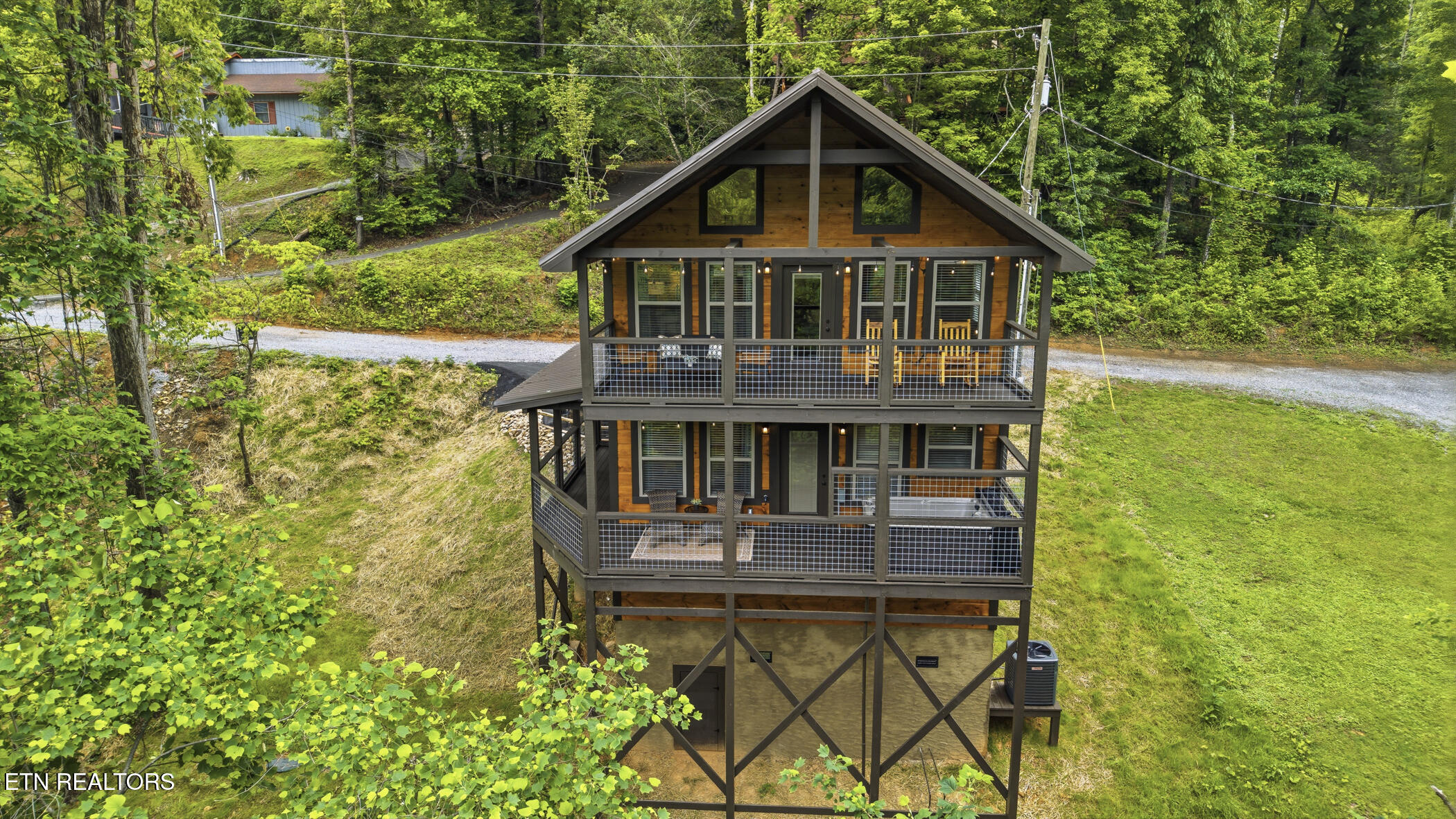 1642 Lake Drive Gatlinburg TN 37738
