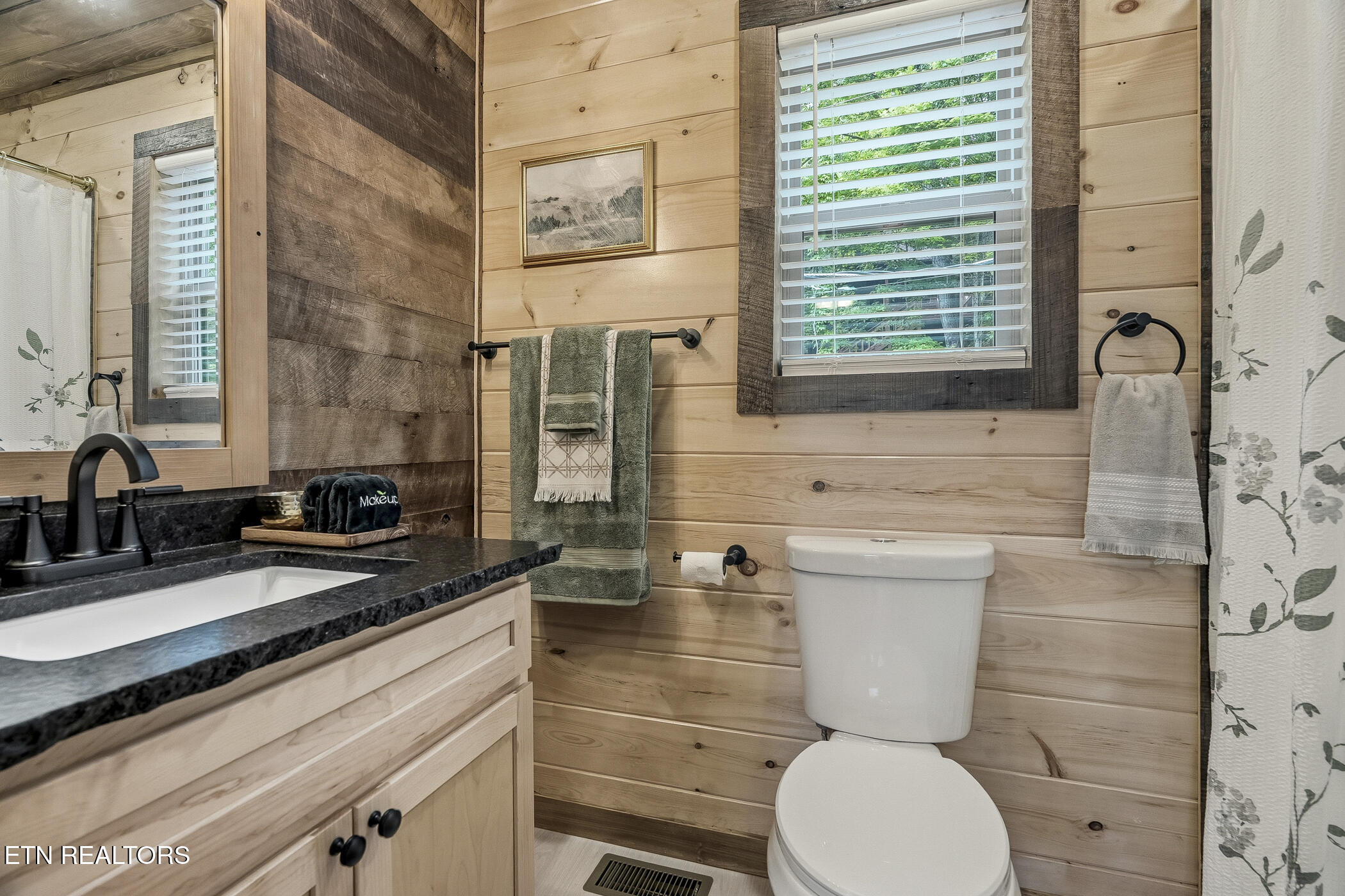 1642 Lake Drive Gatlinburg TN 37738
