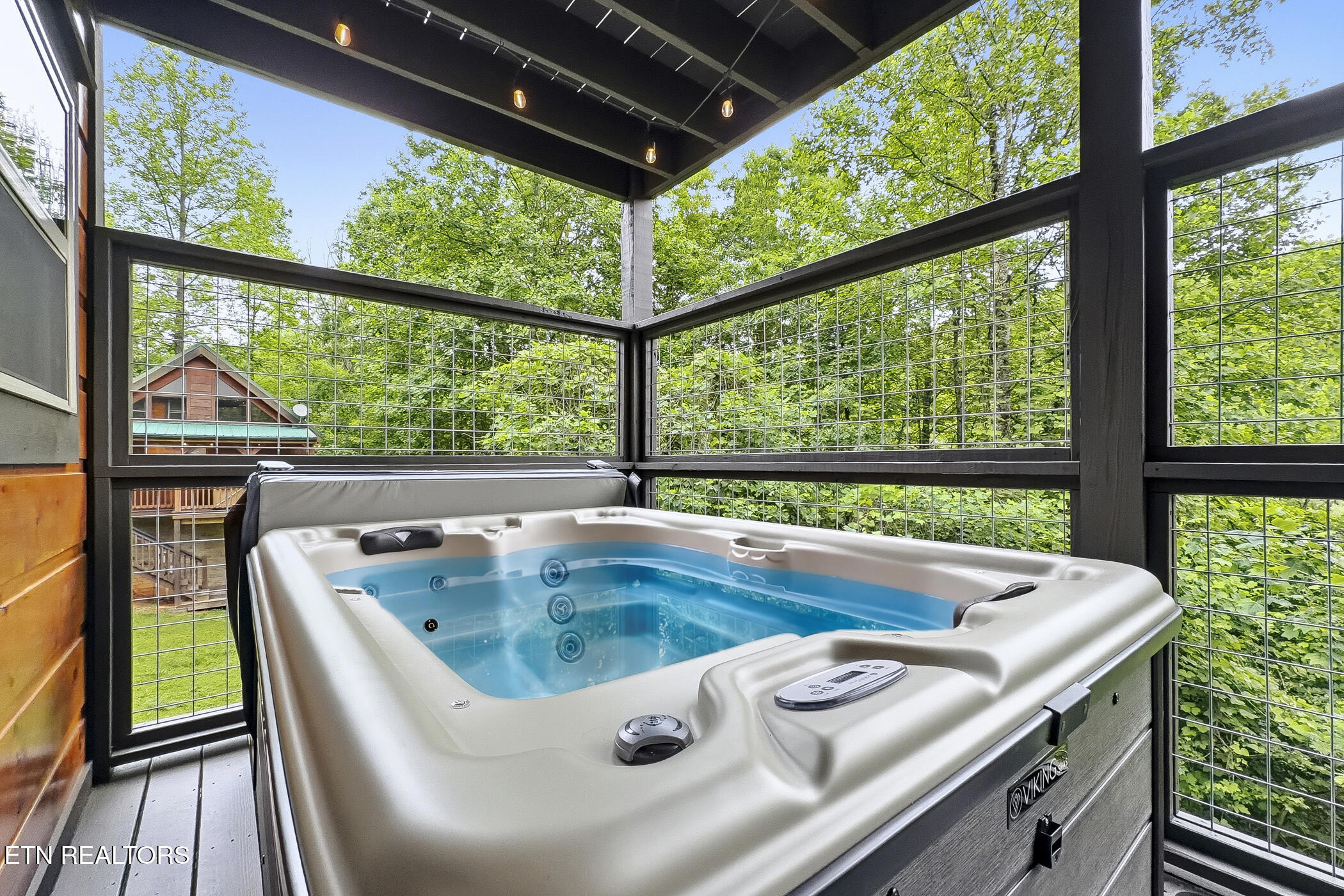1642 Lake Drive Gatlinburg TN 37738