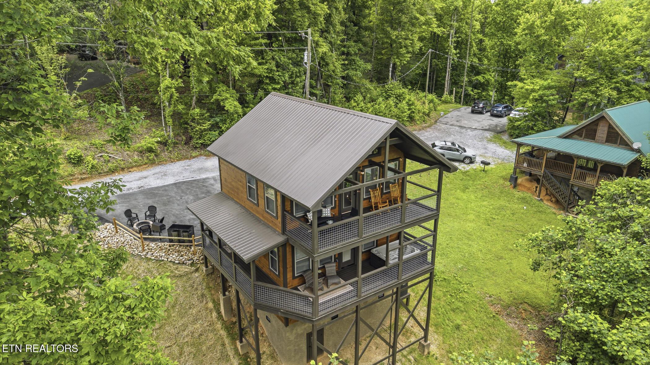 1642 Lake Drive Gatlinburg TN 37738