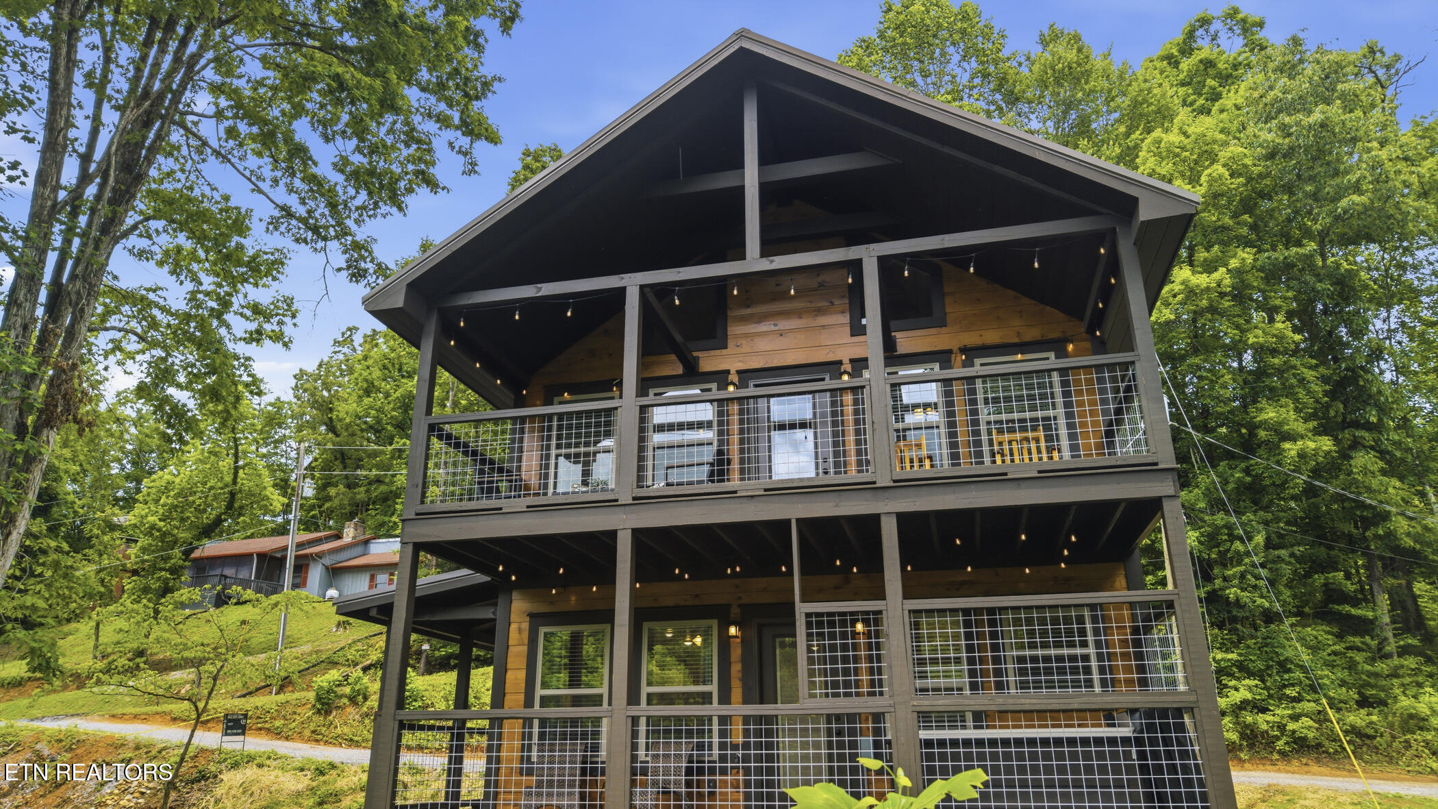 1642 Lake Drive Gatlinburg TN 37738