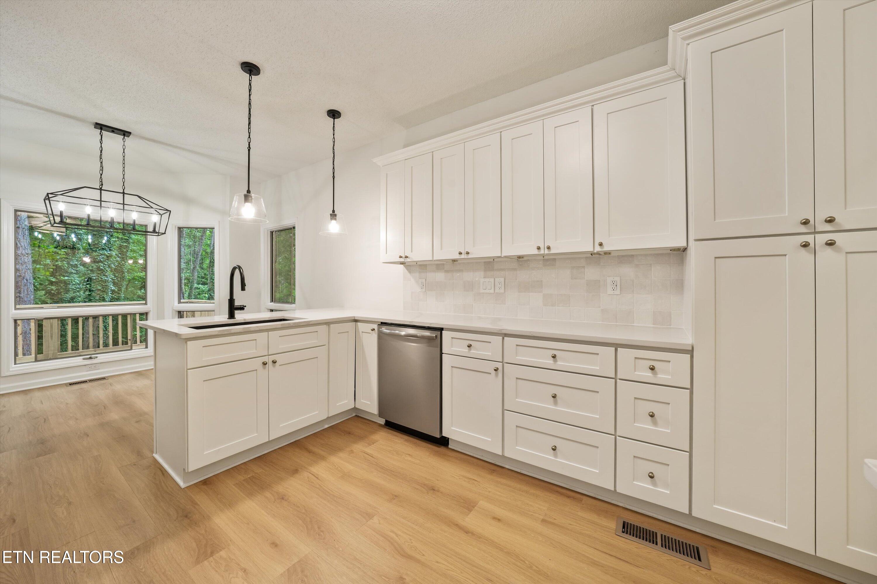 433 Tanasi Way Loudon TN 37774