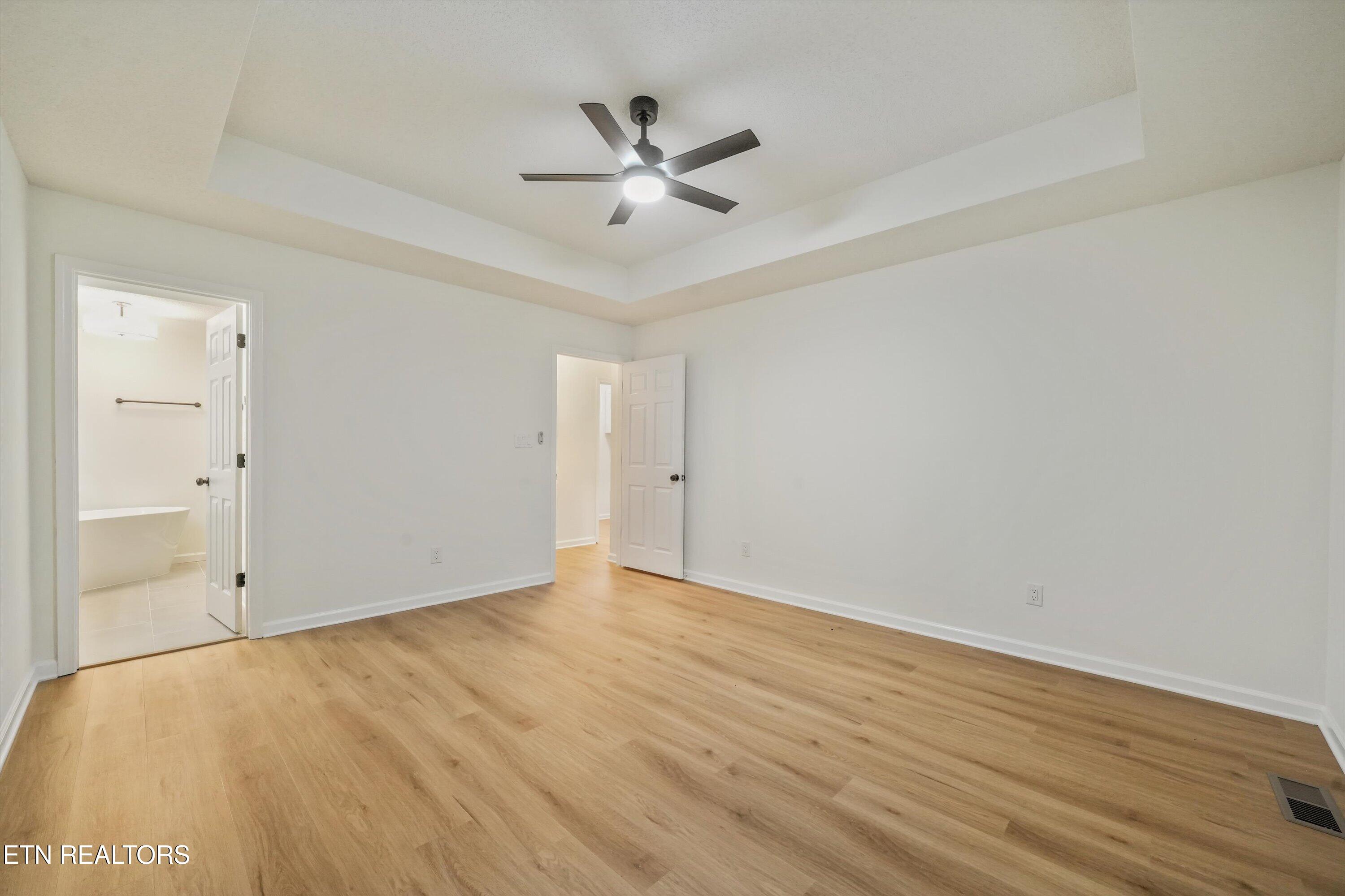 433 Tanasi Way Loudon TN 37774