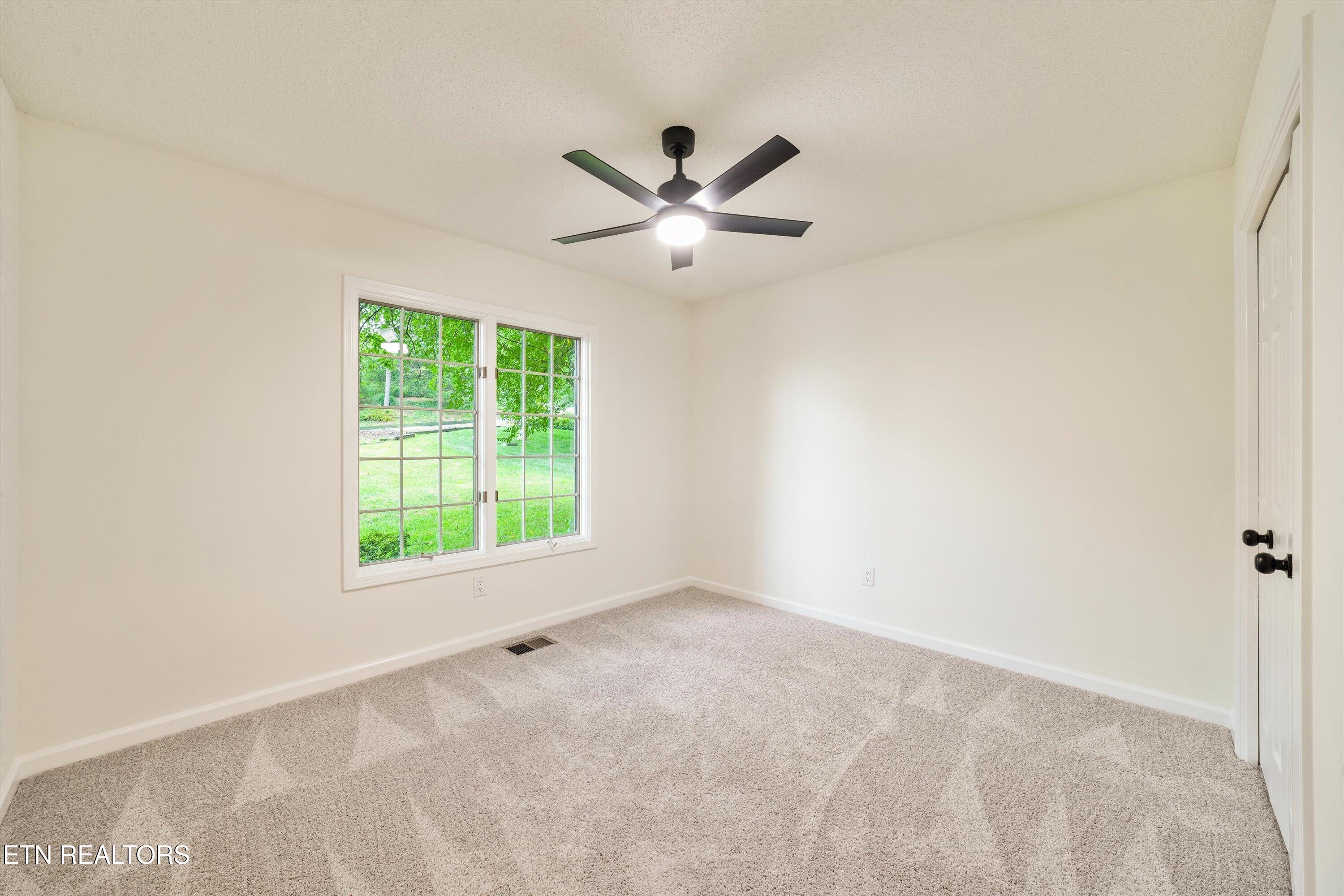 433 Tanasi Way Loudon TN 37774