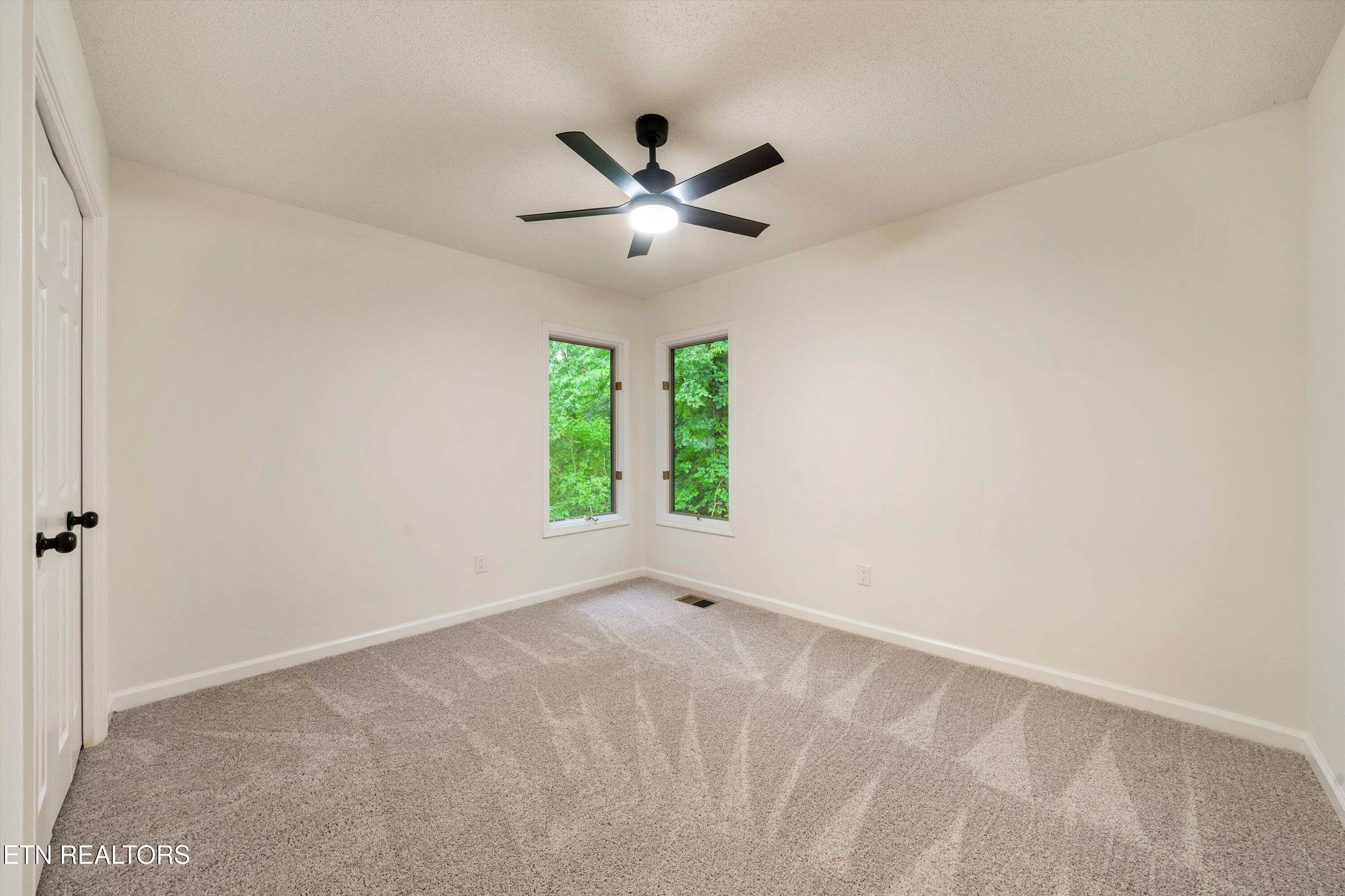433 Tanasi Way Loudon TN 37774