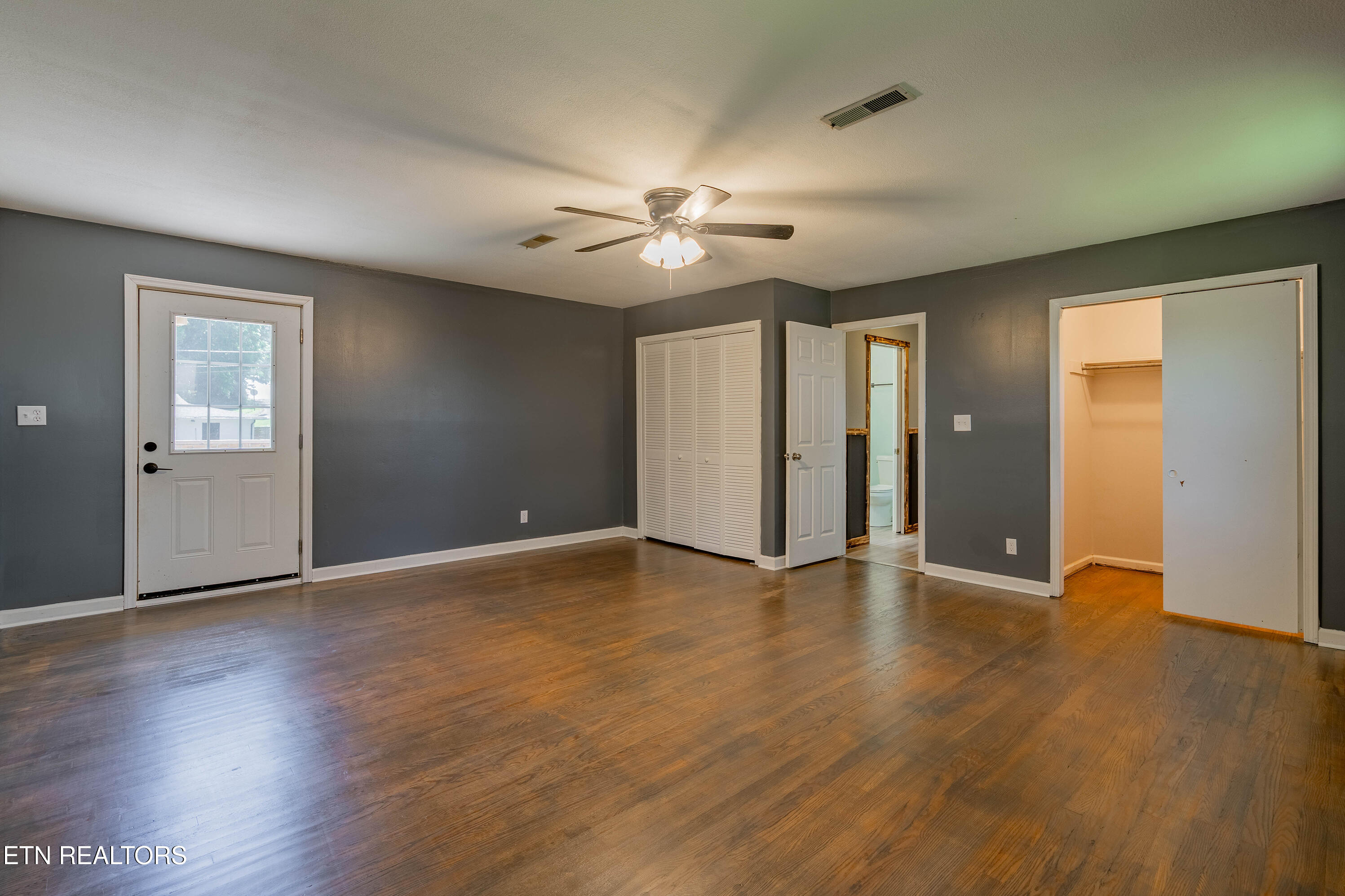 412 Woodland Drive Clinton TN 37716