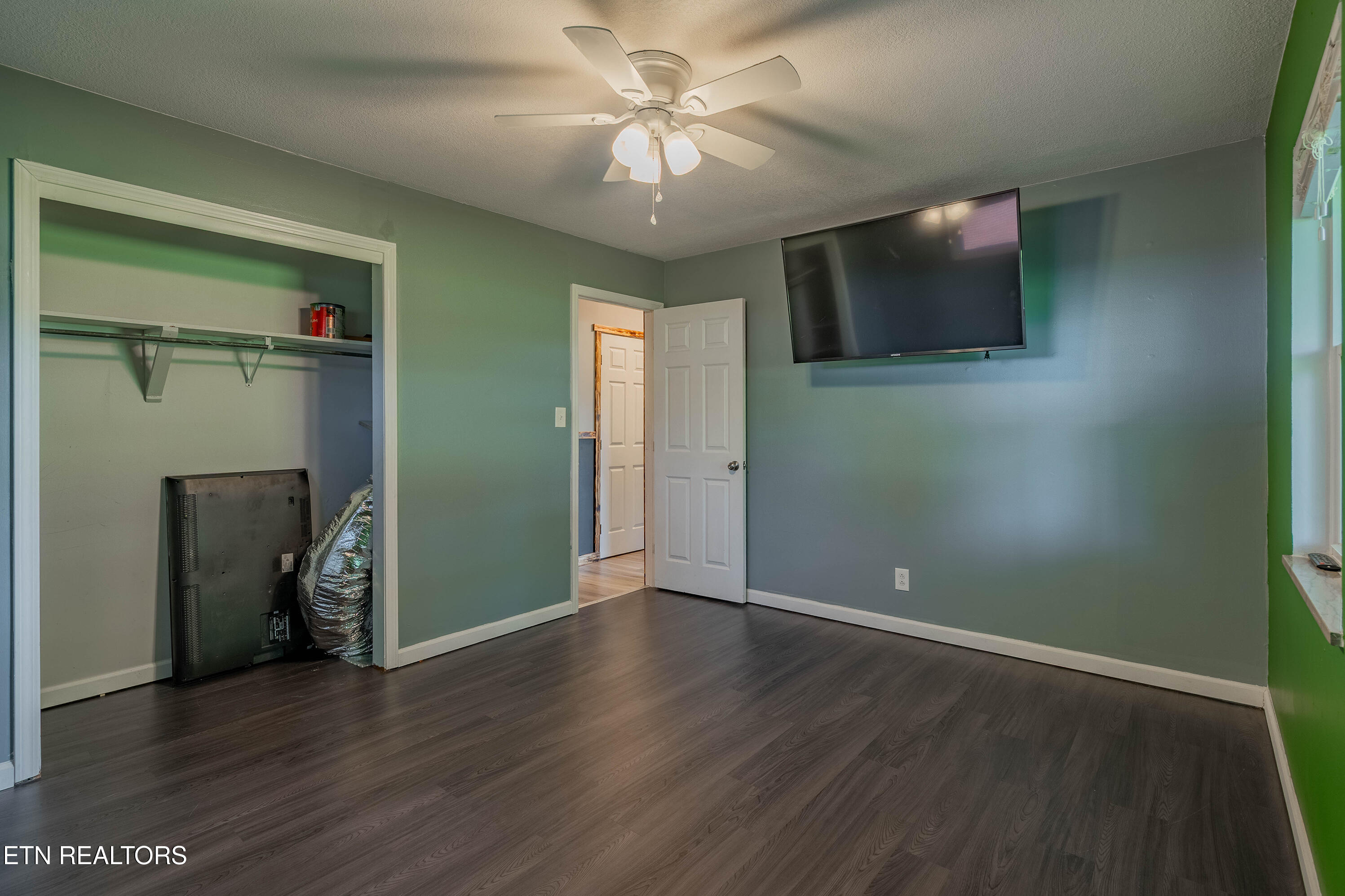 412 Woodland Drive Clinton TN 37716
