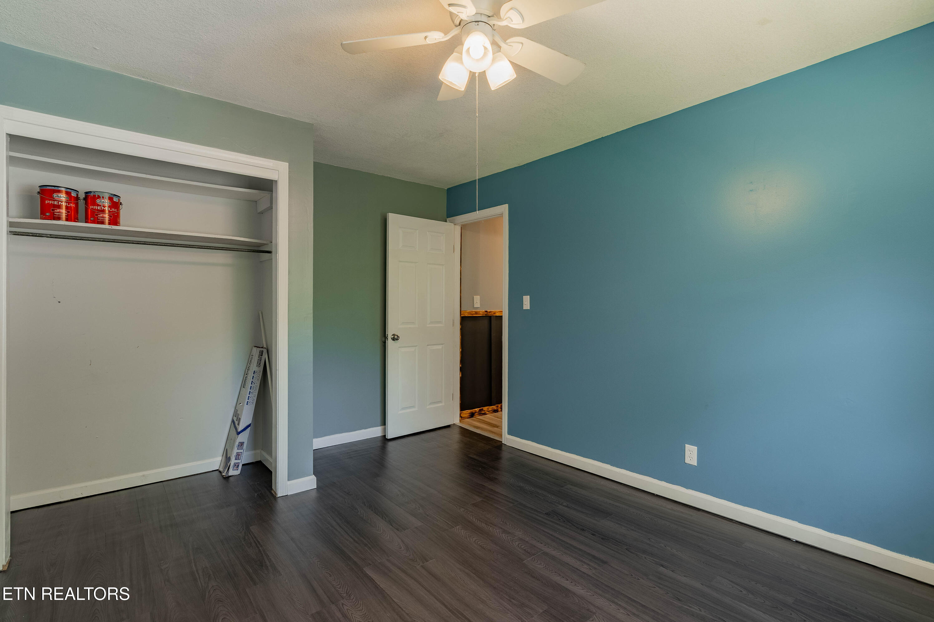 412 Woodland Drive Clinton TN 37716
