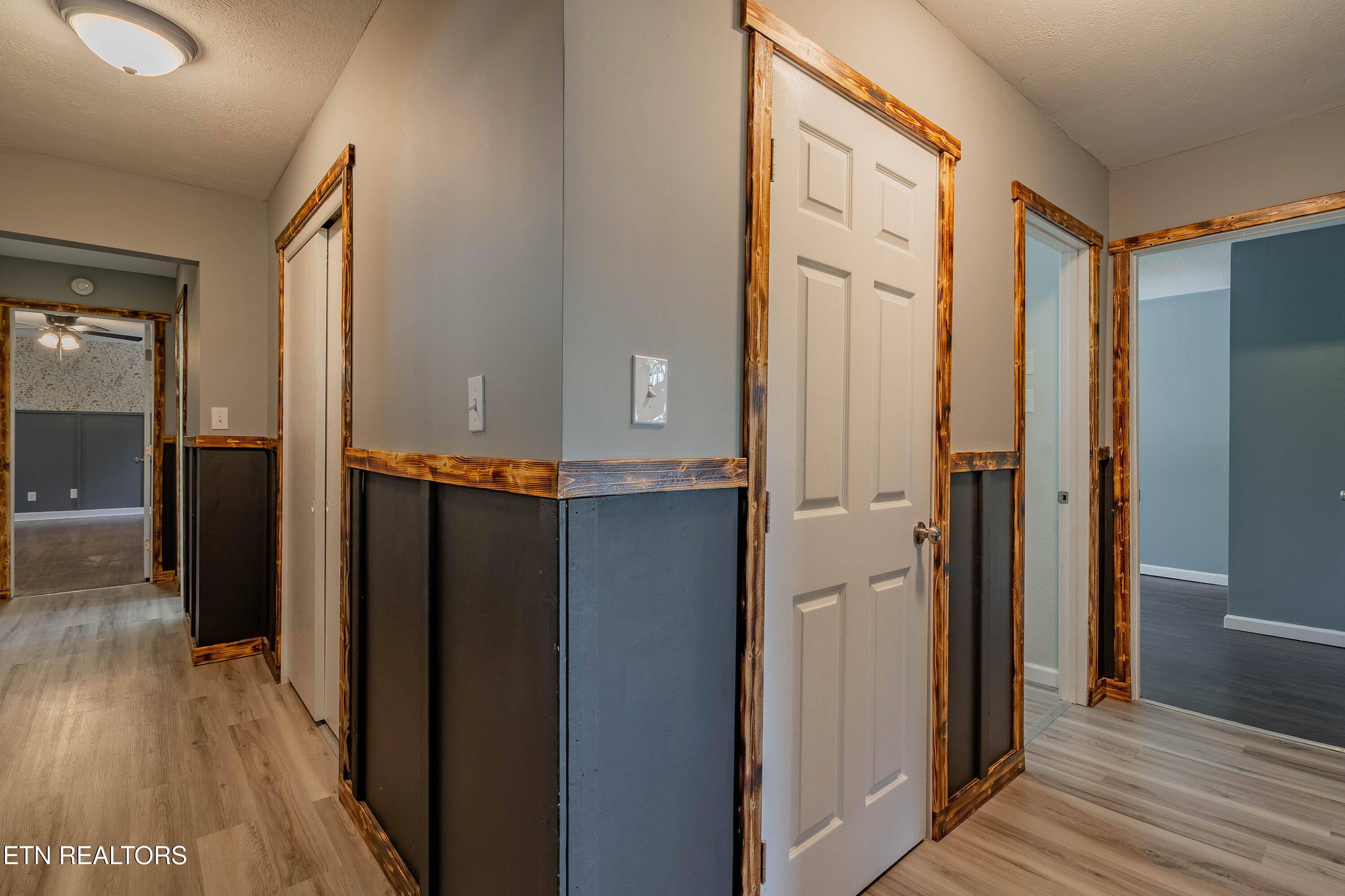 412 Woodland Drive Clinton TN 37716