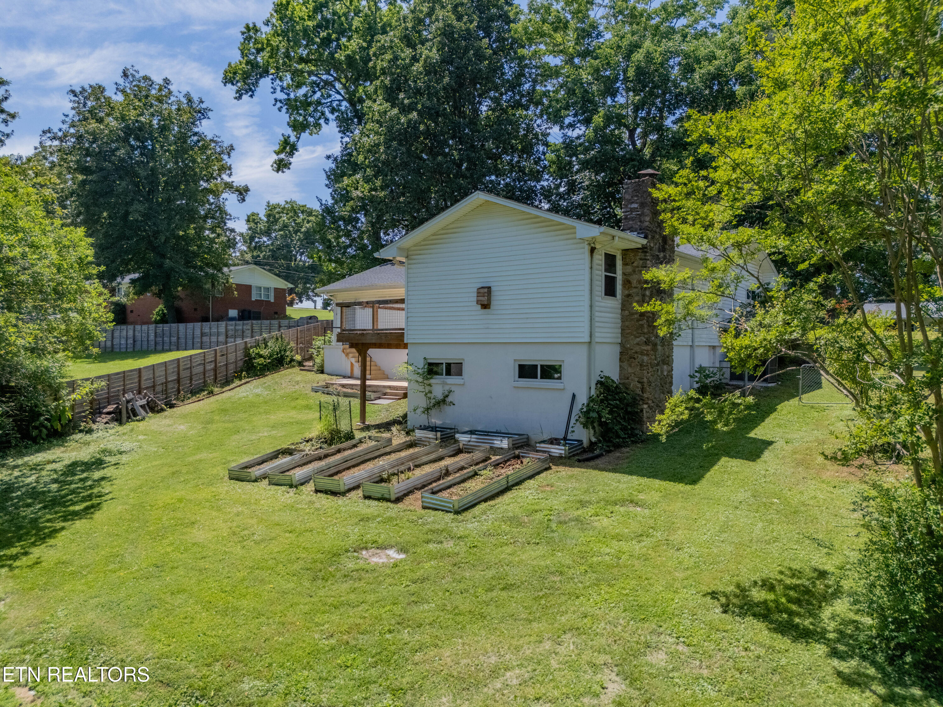 412 Woodland Drive Clinton TN 37716