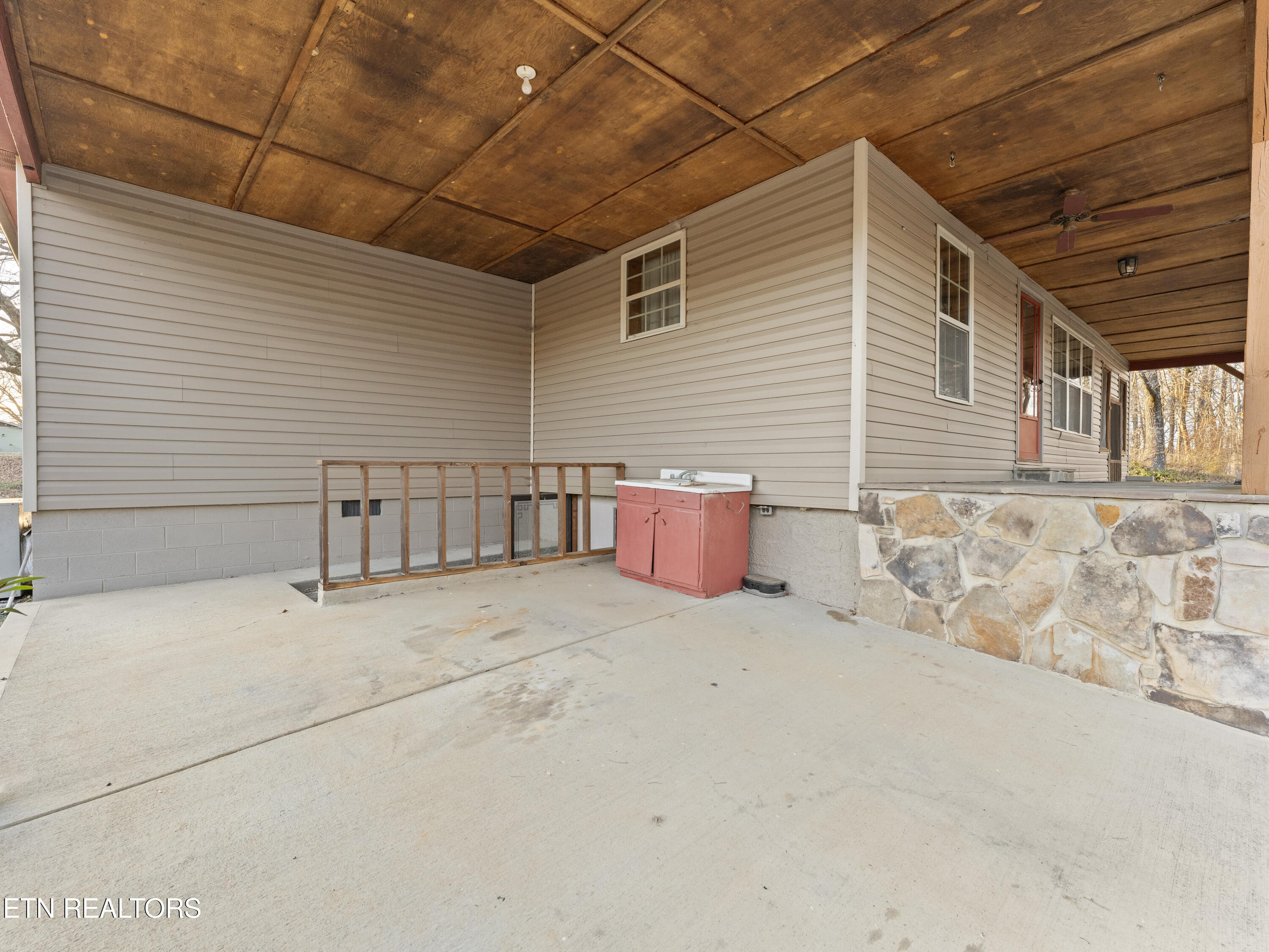 196 Ellis Road Kingston TN 37763