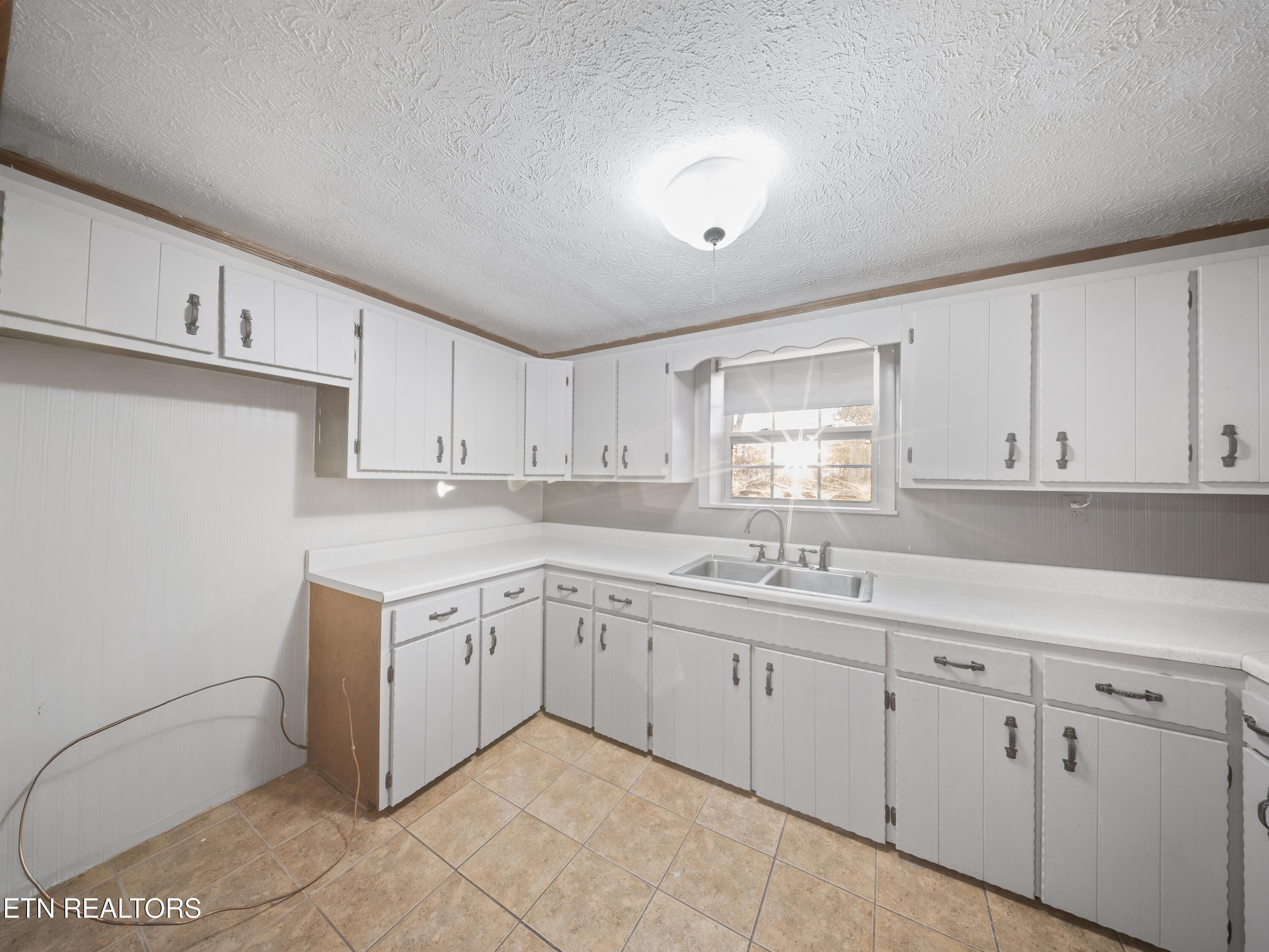 196 Ellis Road Kingston TN 37763