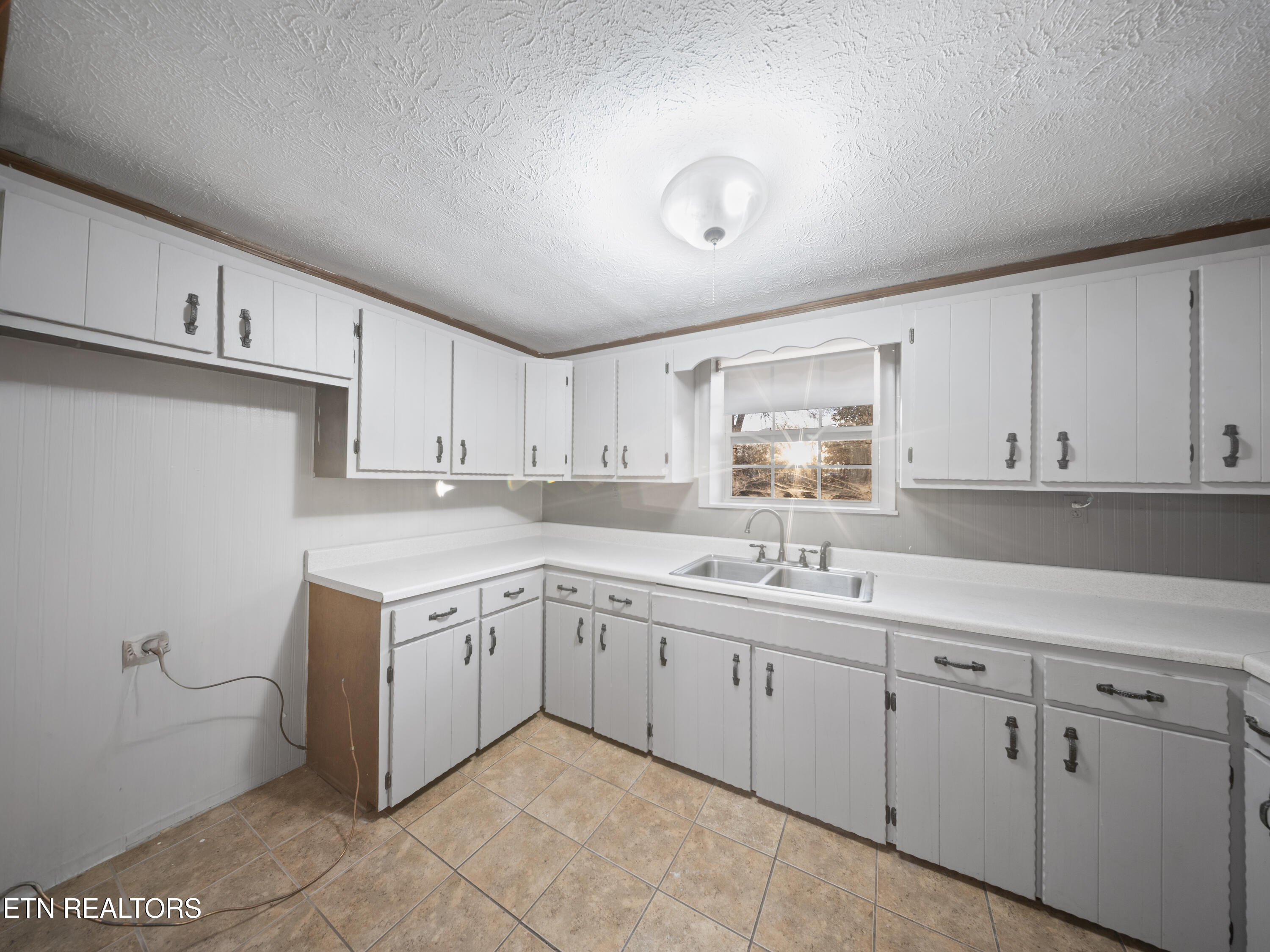 196 Ellis Road Kingston TN 37763