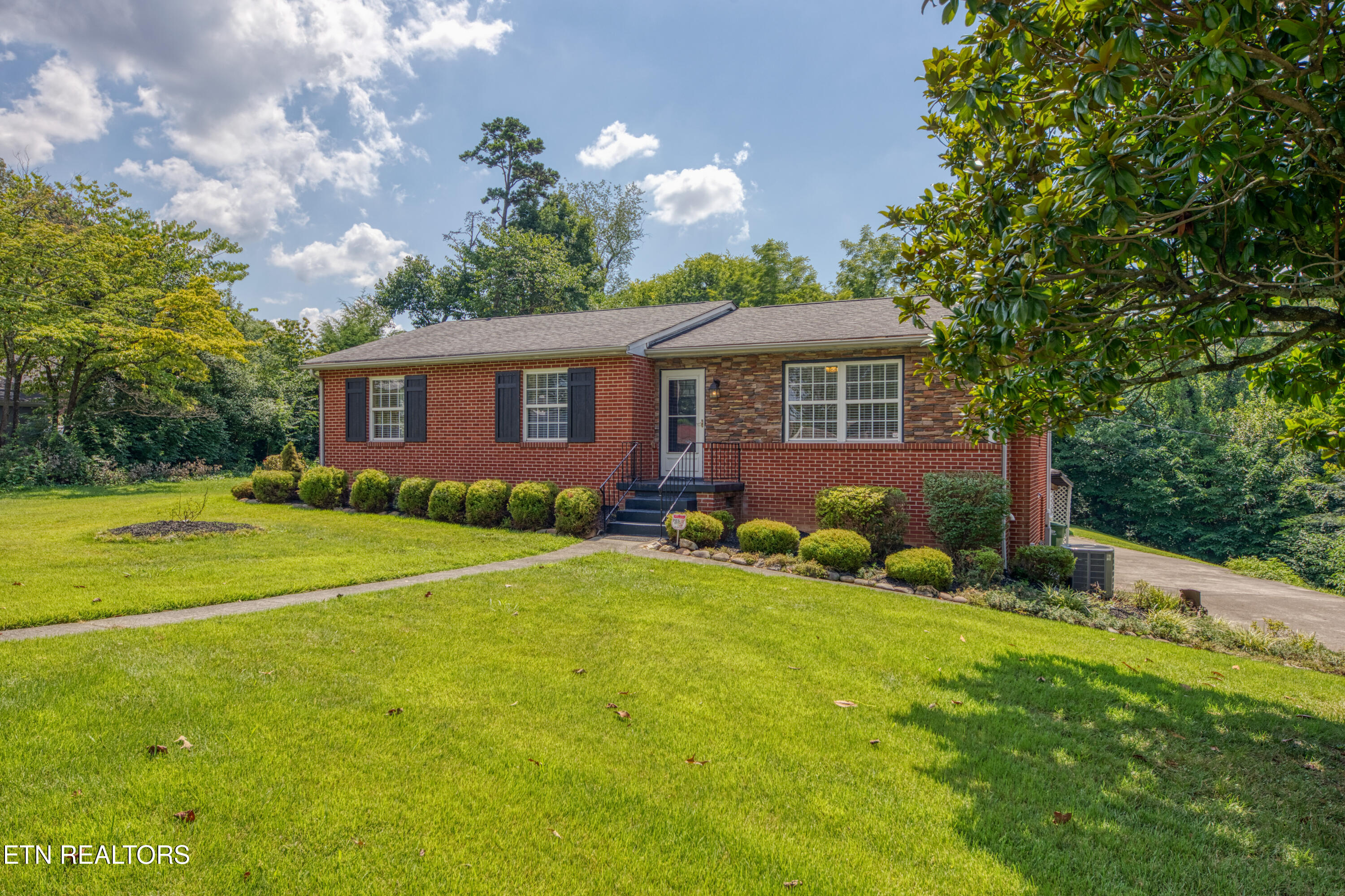 509 N Maple Street Maryville TN 37801