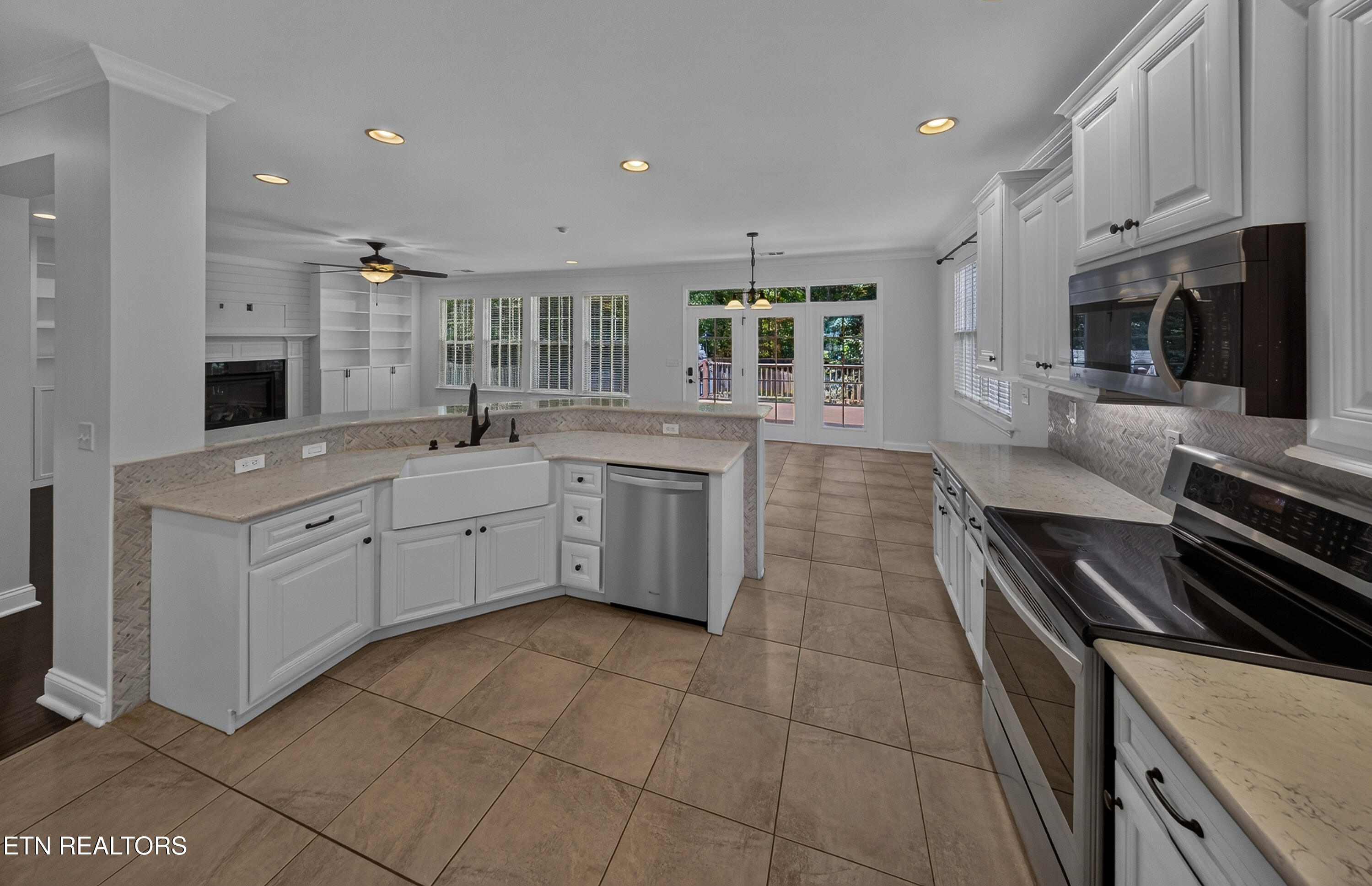 2306 Ancient Oak Lane Knoxville TN 37931