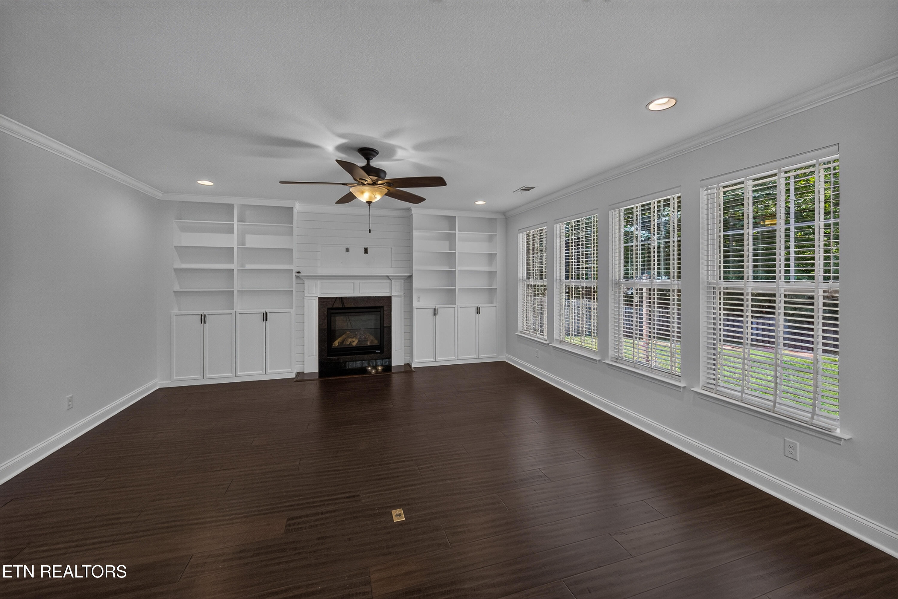2306 Ancient Oak Lane Knoxville TN 37931