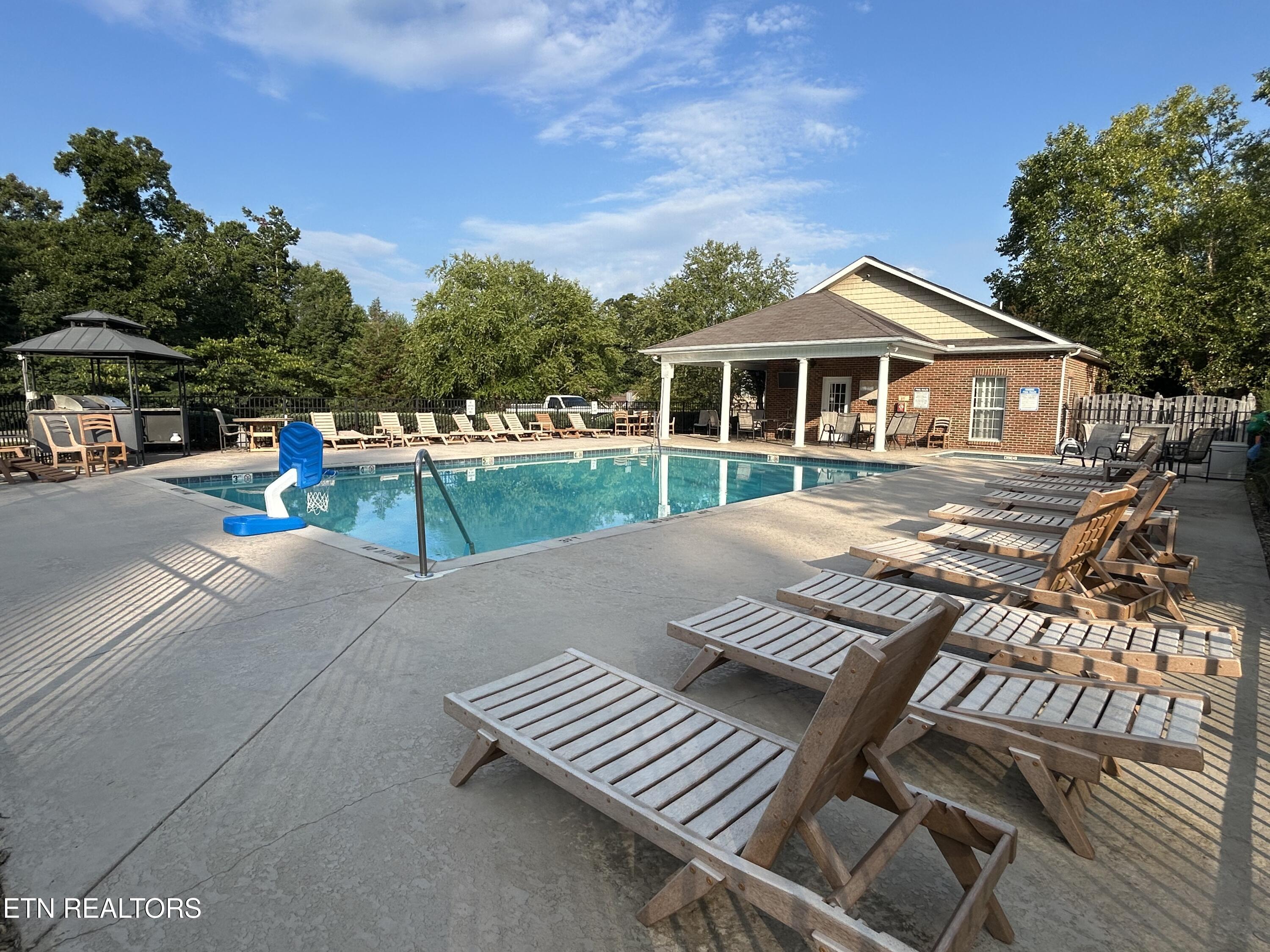 2306 Ancient Oak Lane Knoxville TN 37931
