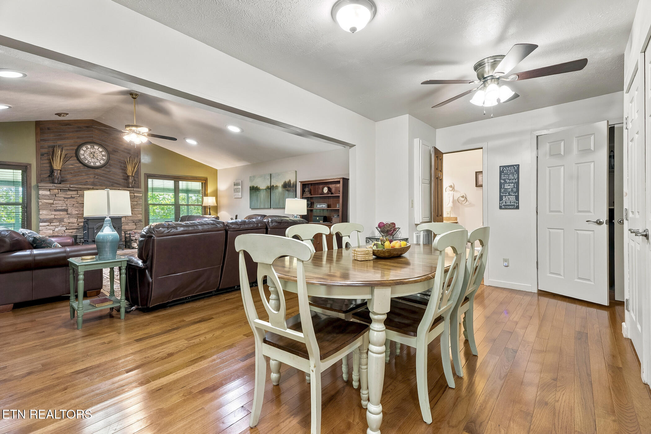 1501 Walt Price Road Pigeon Forge TN 37876