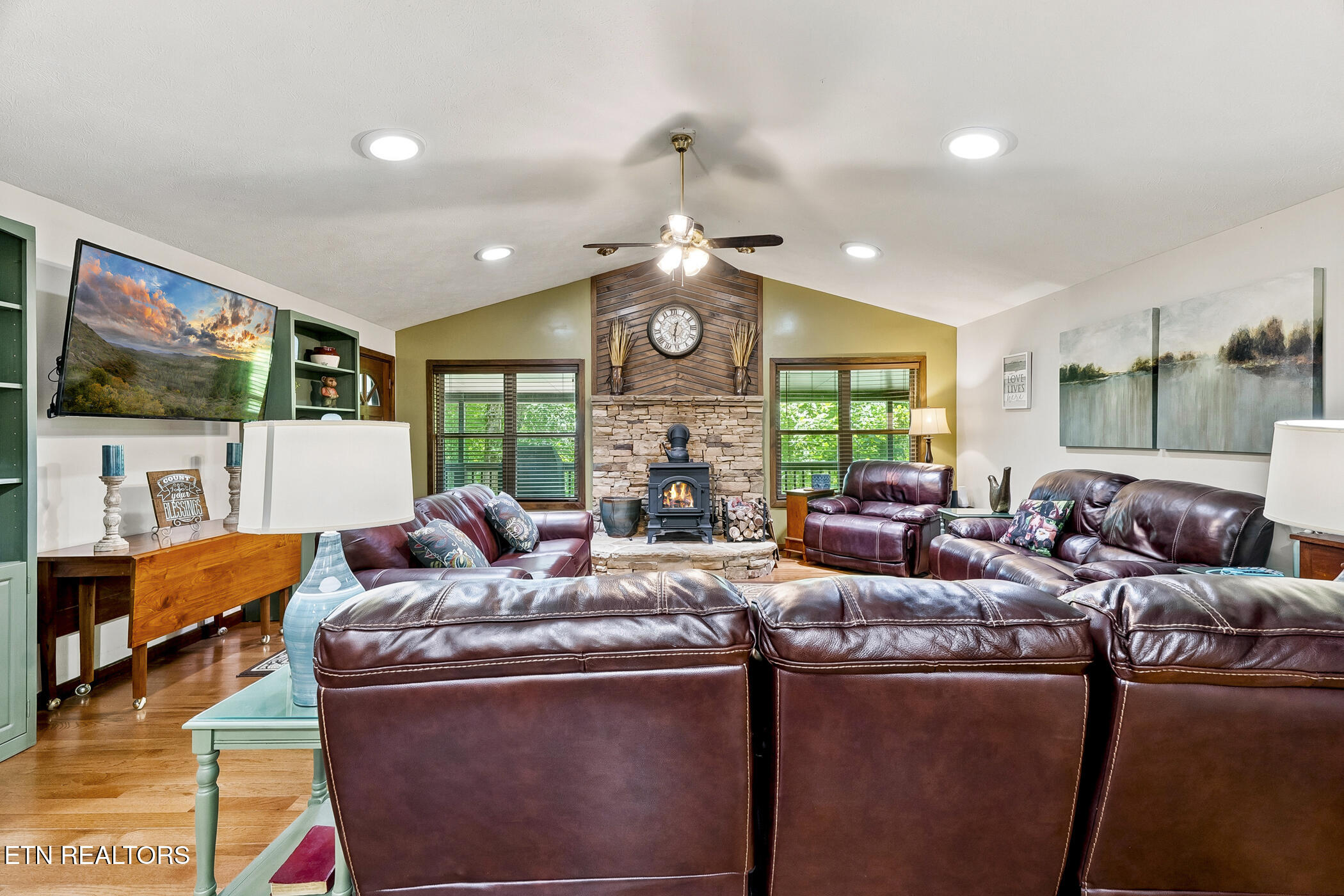 1501 Walt Price Road Pigeon Forge TN 37876
