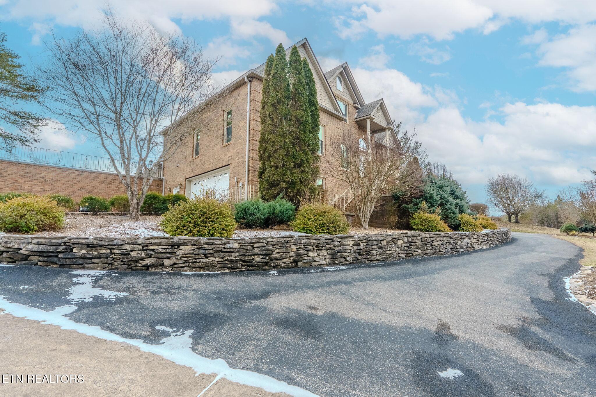 205 Links Court Tazewell TN 37879