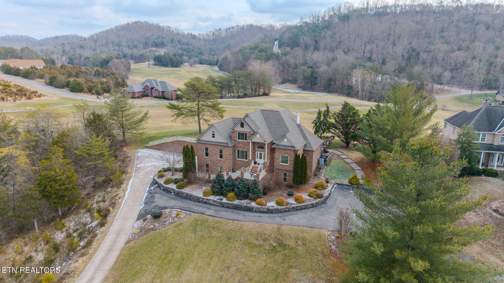 205 Links Court Tazewell TN 37879