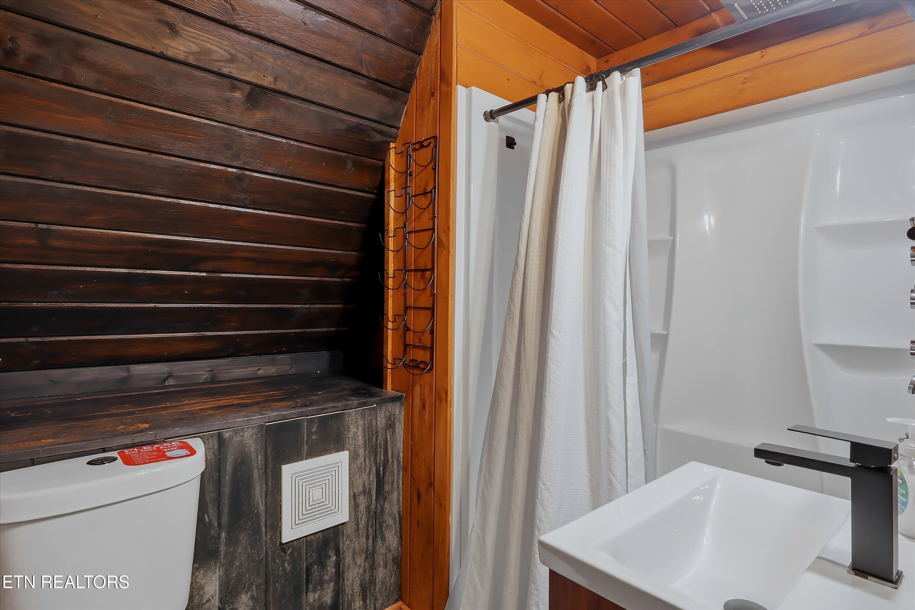 1161 Ski Mountain Road Gatlinburg TN 37738