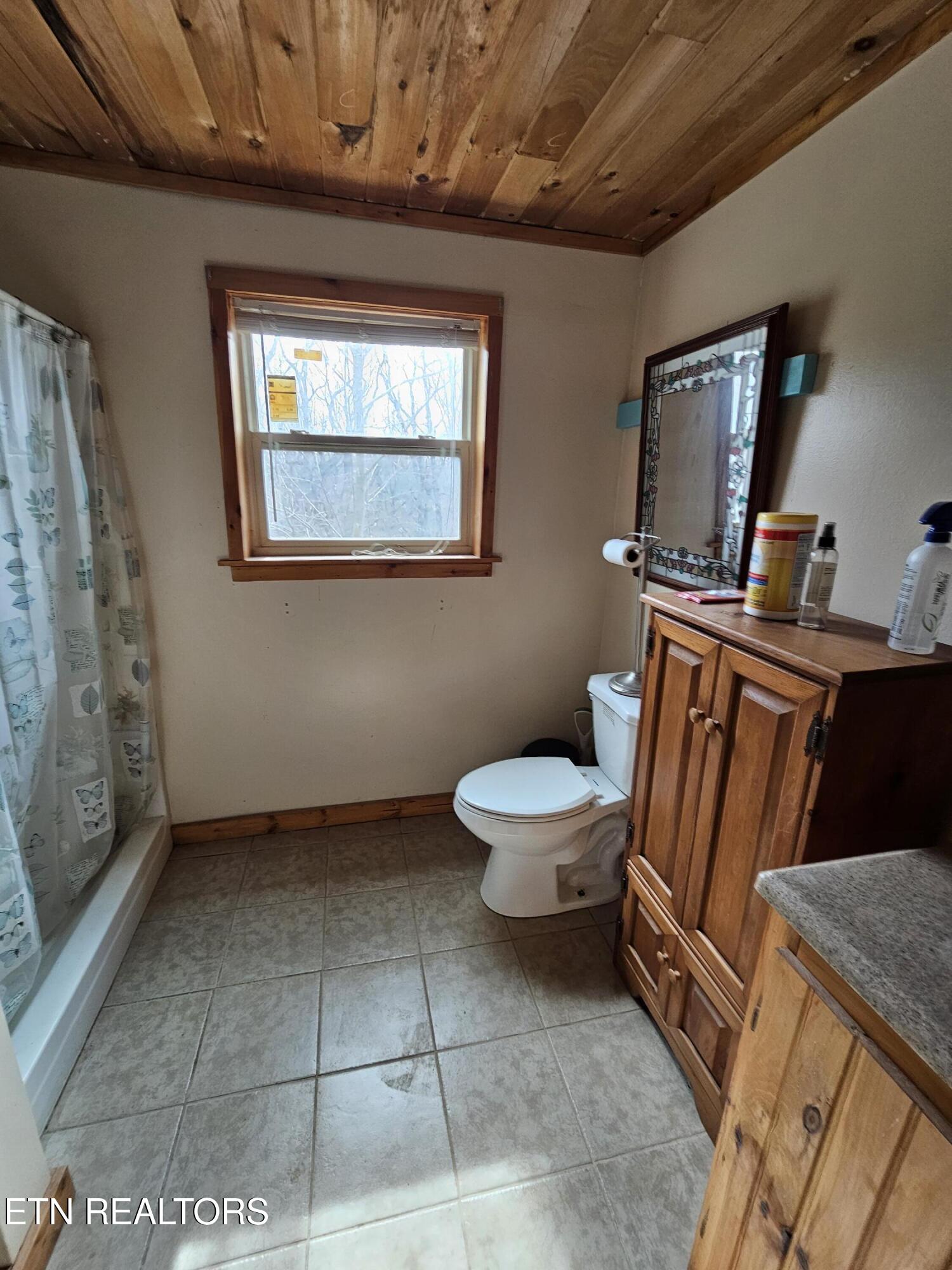 117 Coyote Lane Oneida TN 37841