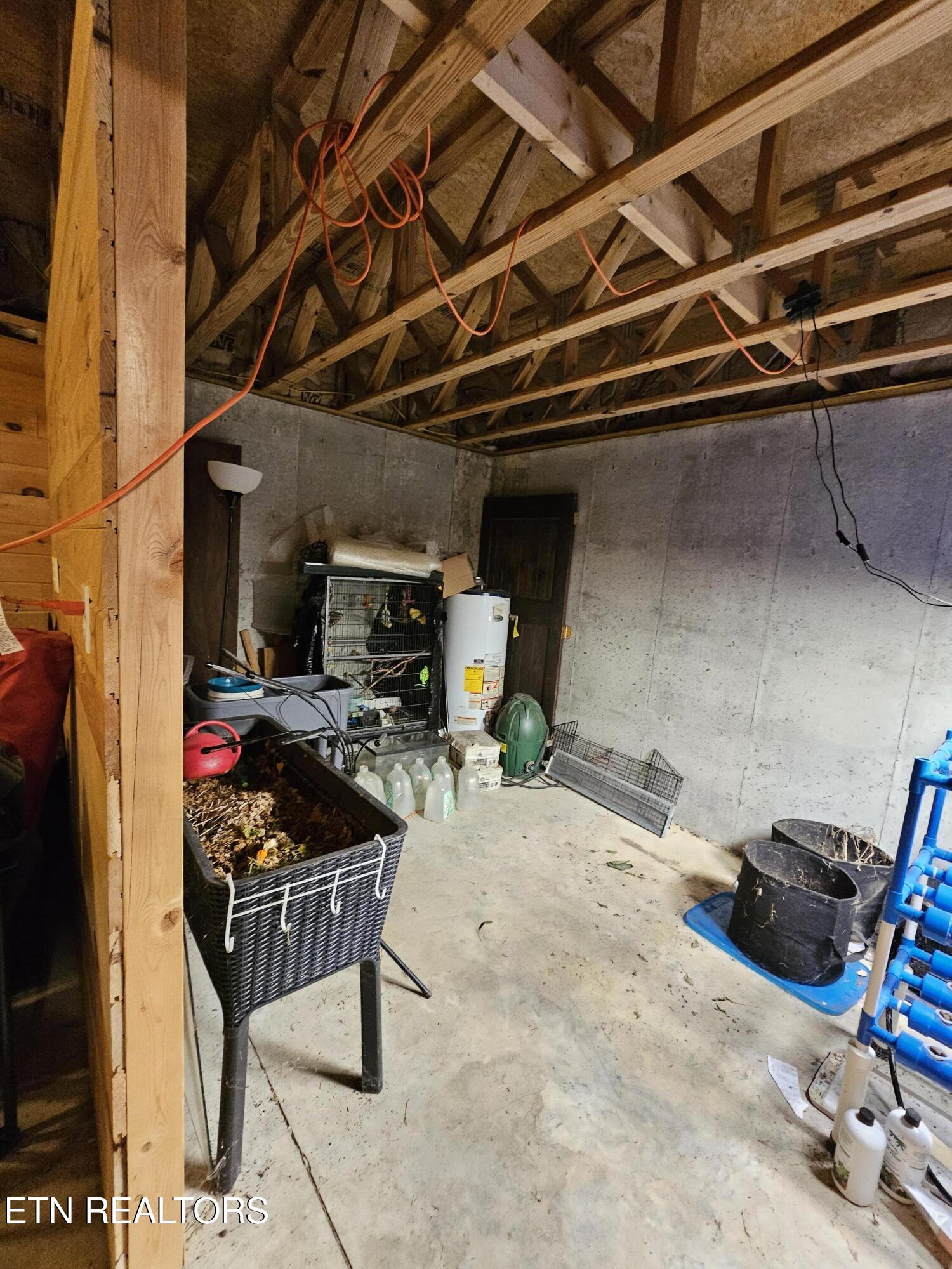 117 Coyote Lane Oneida TN 37841