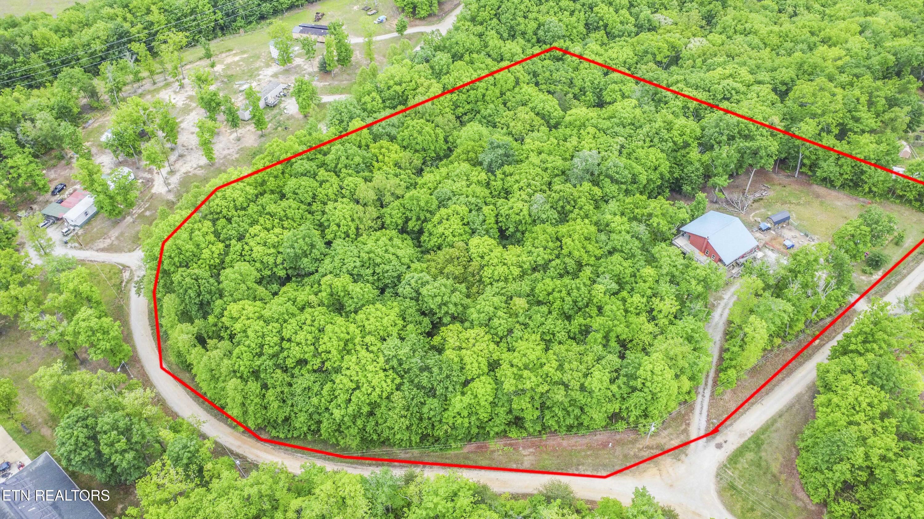 117 Coyote Lane Oneida TN 37841