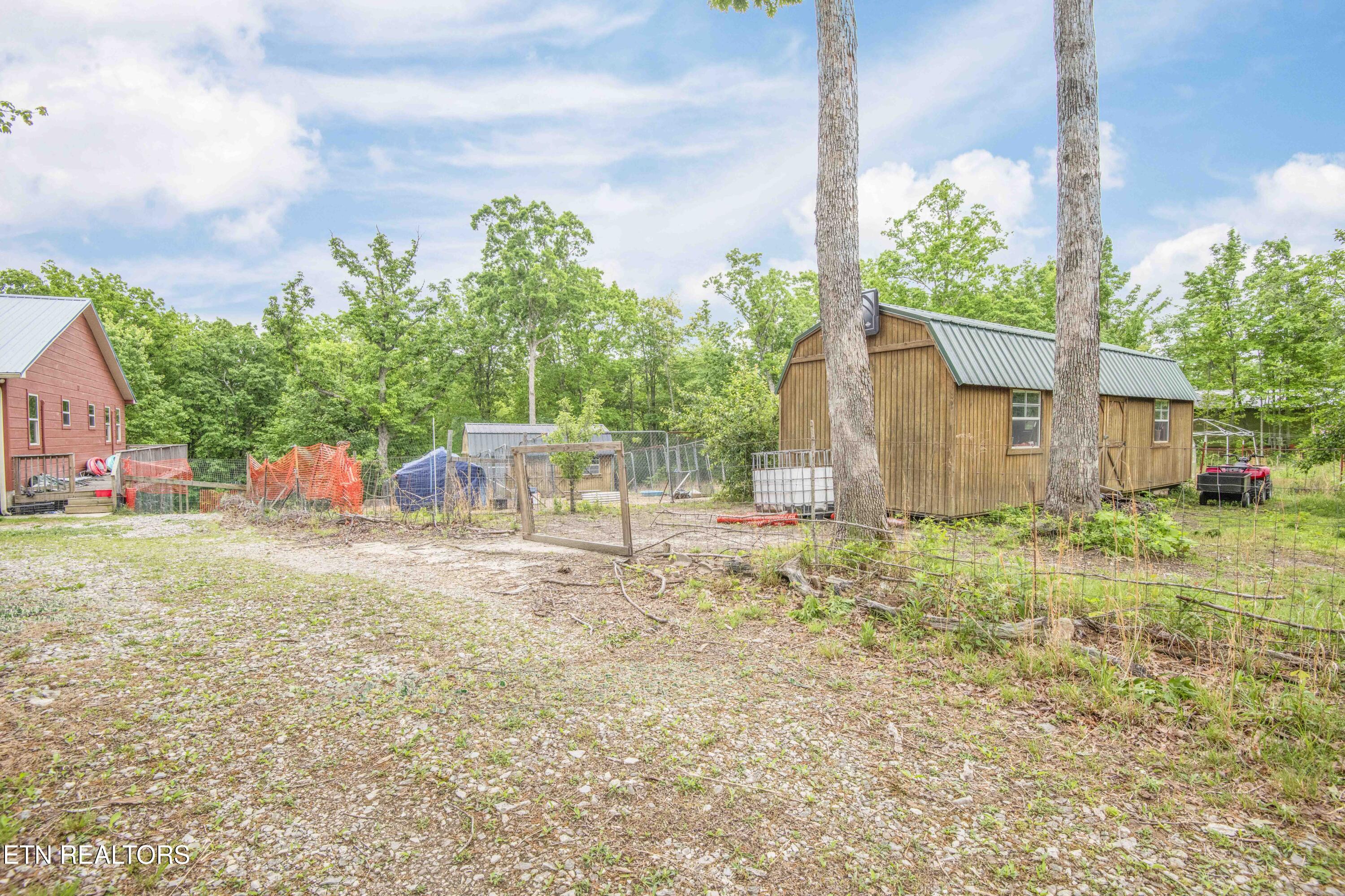 117 Coyote Lane Oneida TN 37841