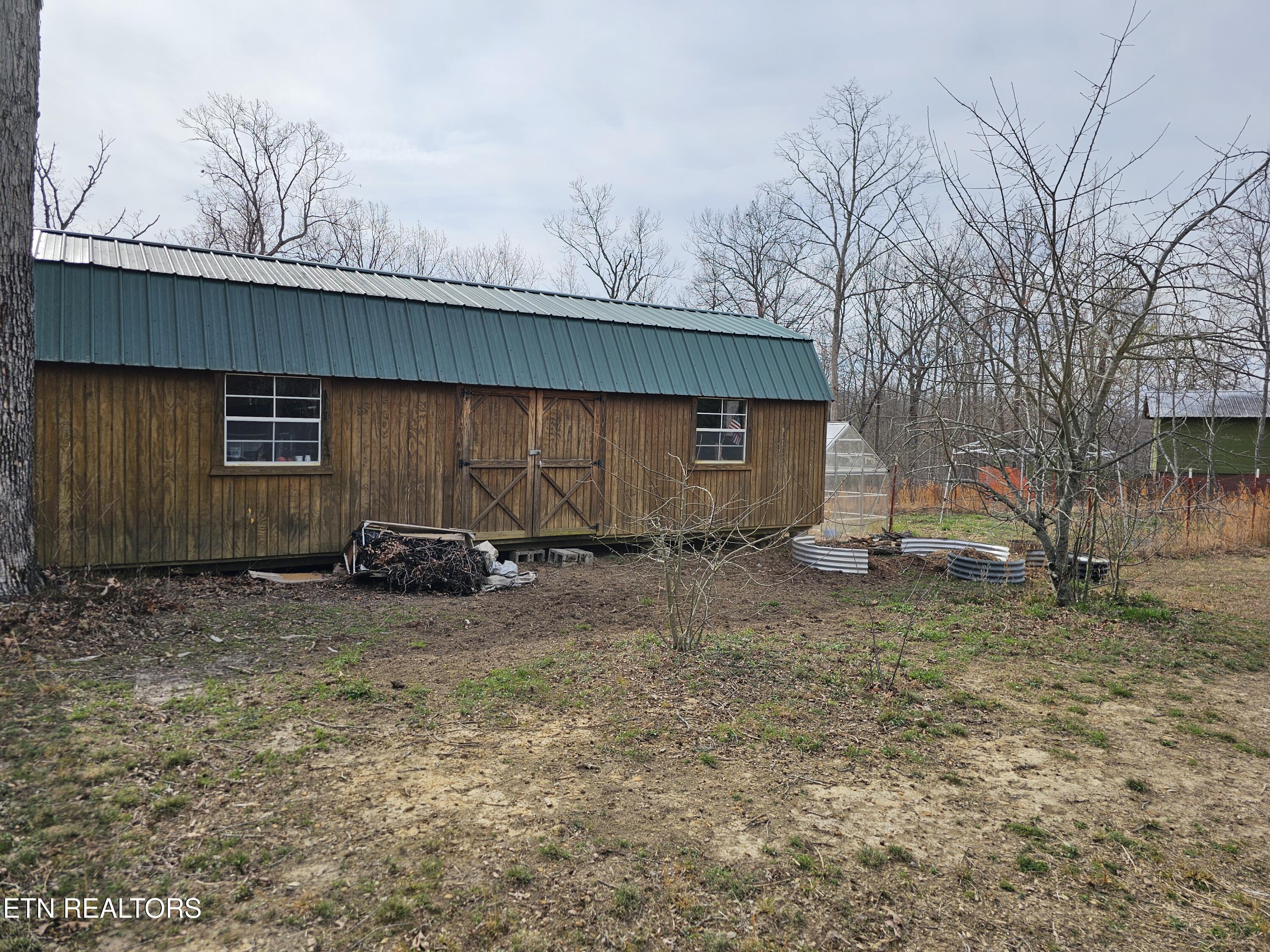 117 Coyote Lane Oneida TN 37841