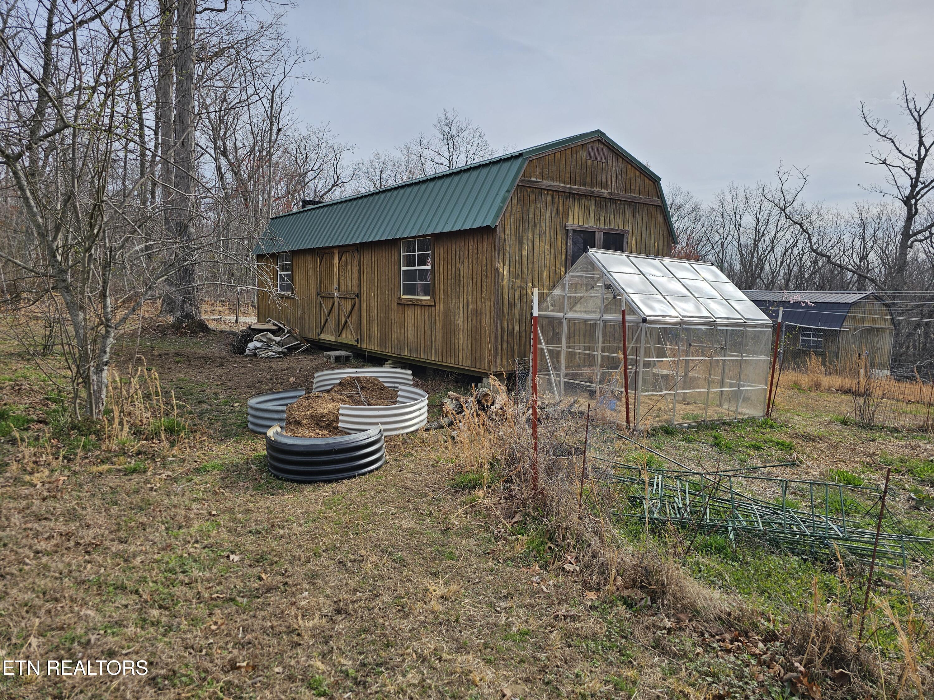 117 Coyote Lane Oneida TN 37841