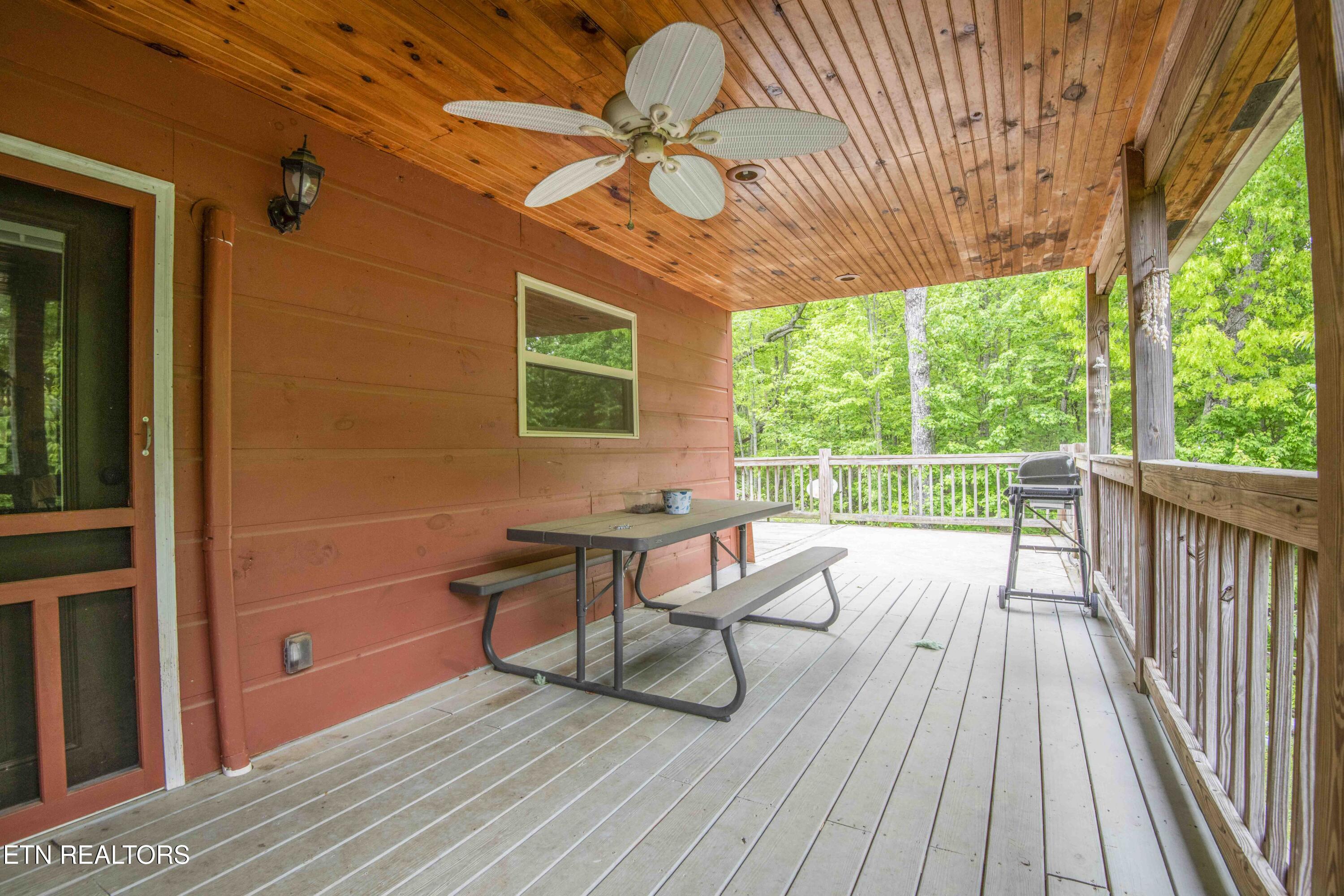 117 Coyote Lane Oneida TN 37841