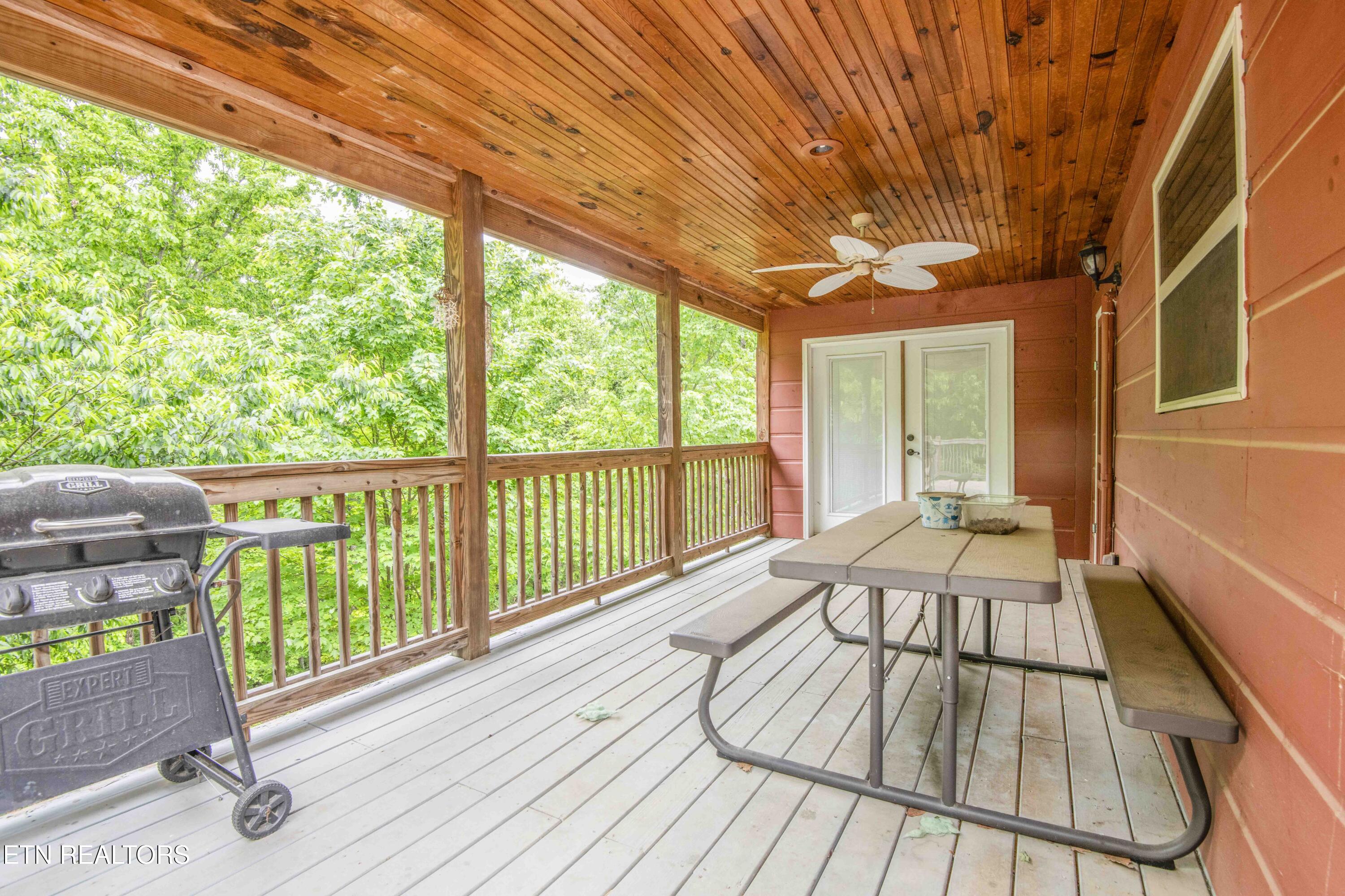 117 Coyote Lane Oneida TN 37841