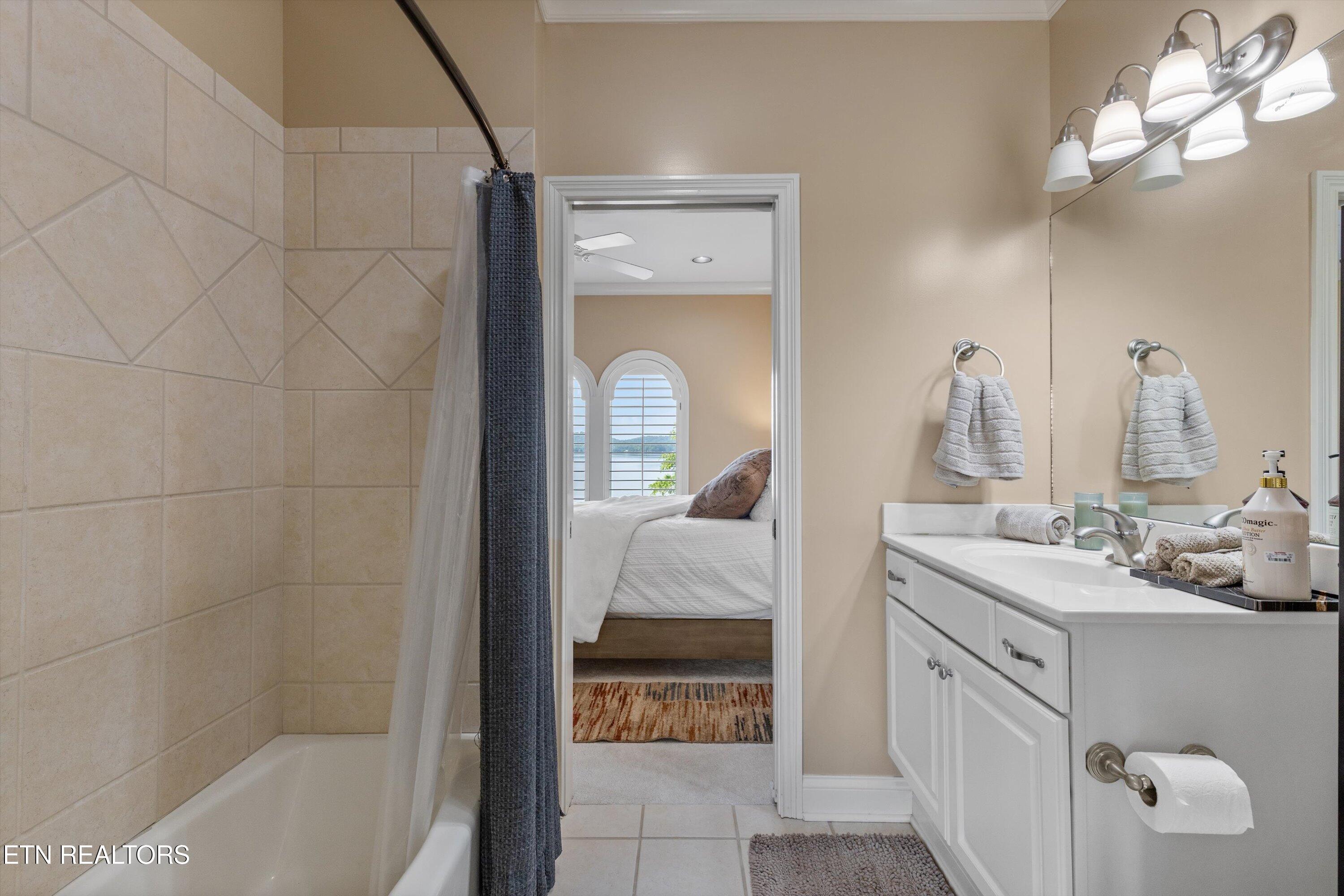 3801 Jackson Bend Drive Louisville TN 37777