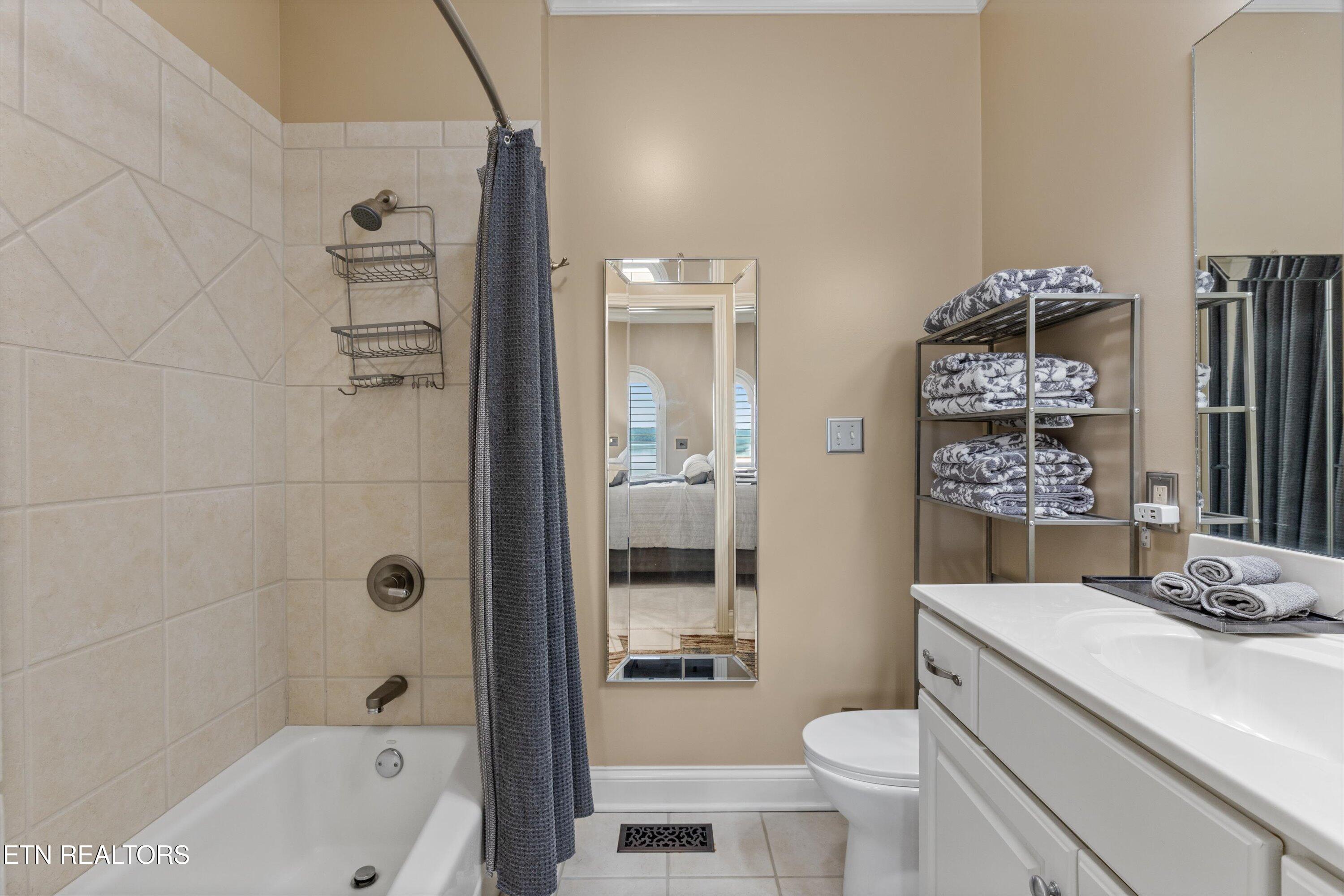 3801 Jackson Bend Drive Louisville TN 37777