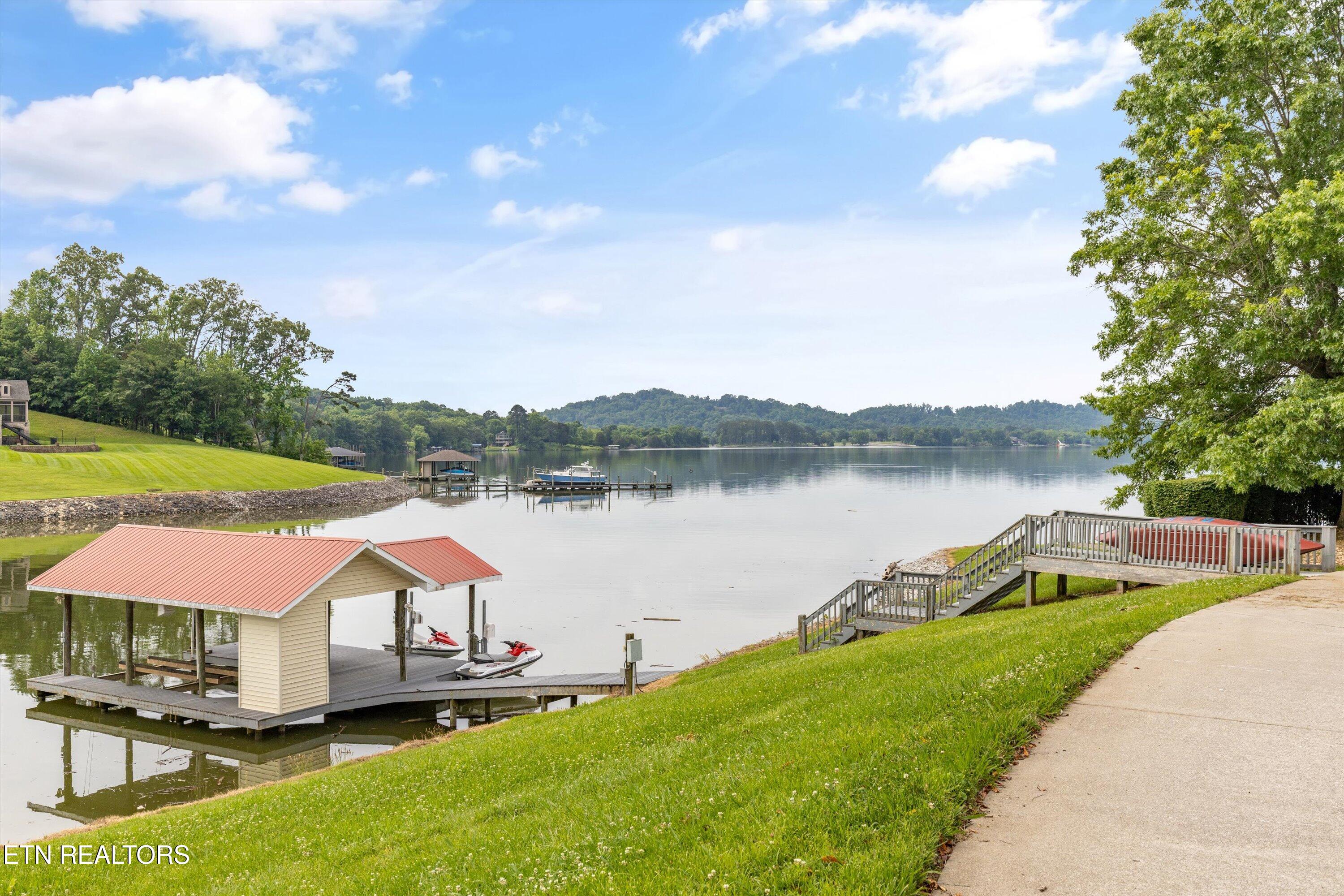 3801 Jackson Bend Drive Louisville TN 37777