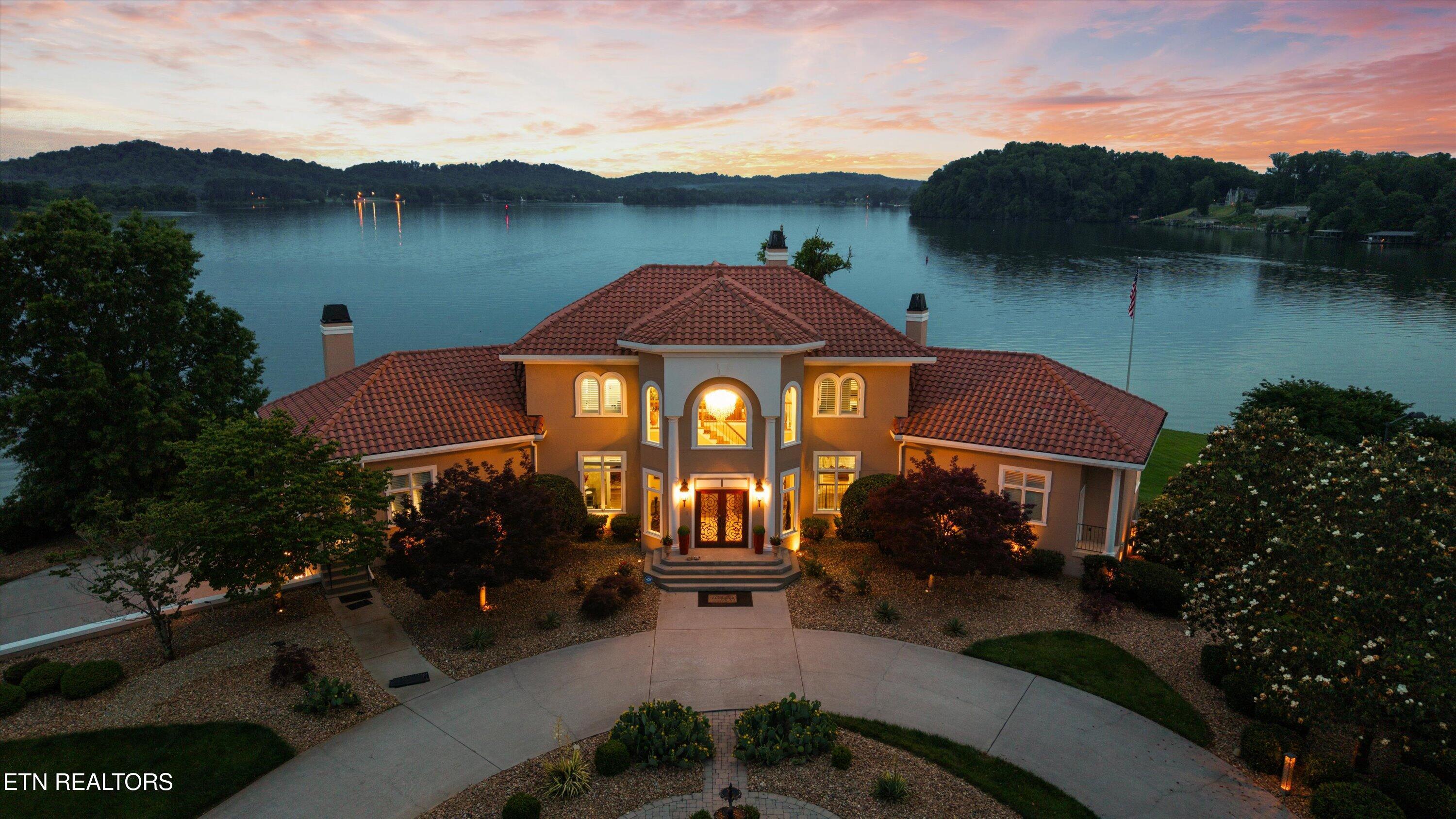 3801 Jackson Bend Drive Louisville TN 37777
