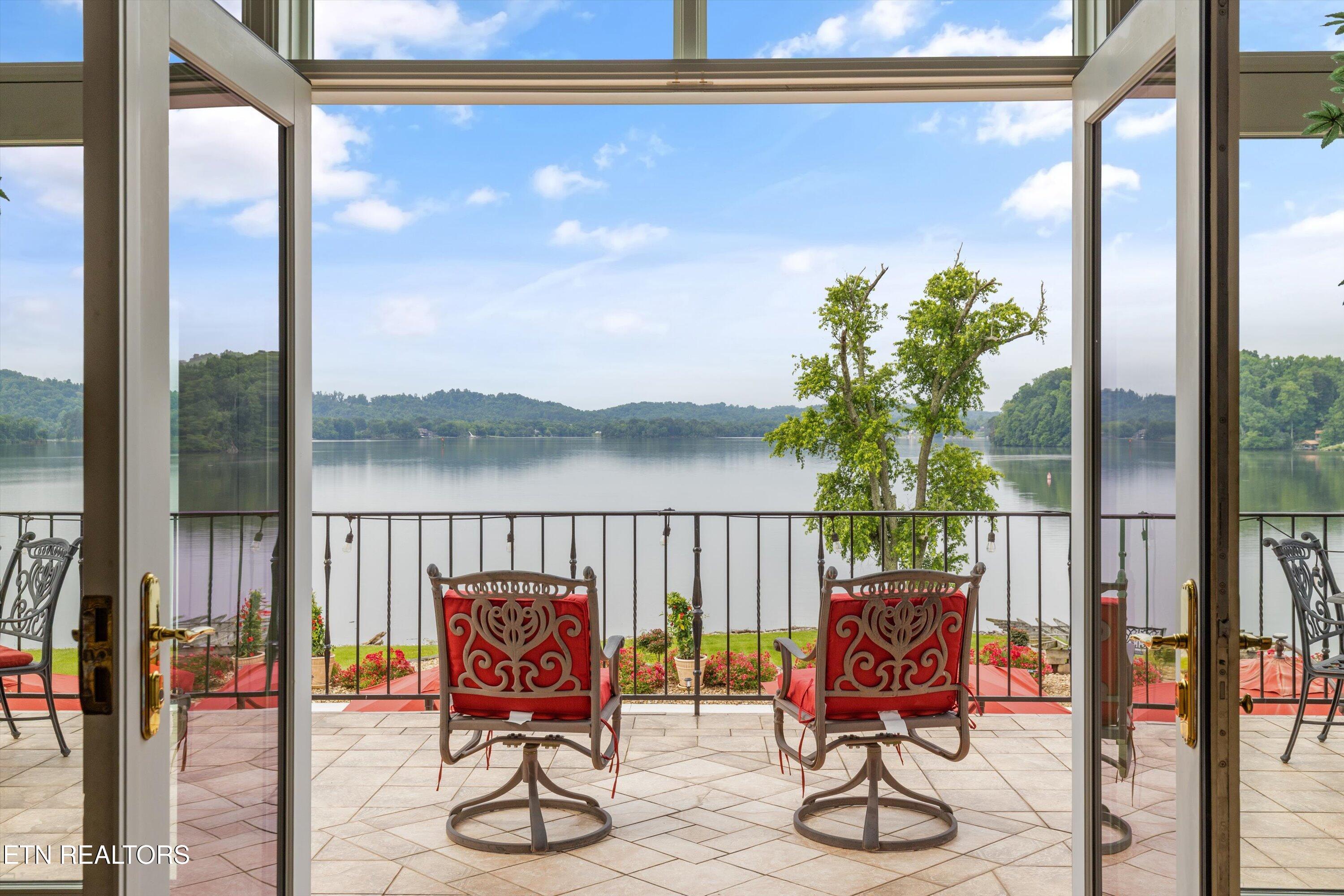 3801 Jackson Bend Drive Louisville TN 37777