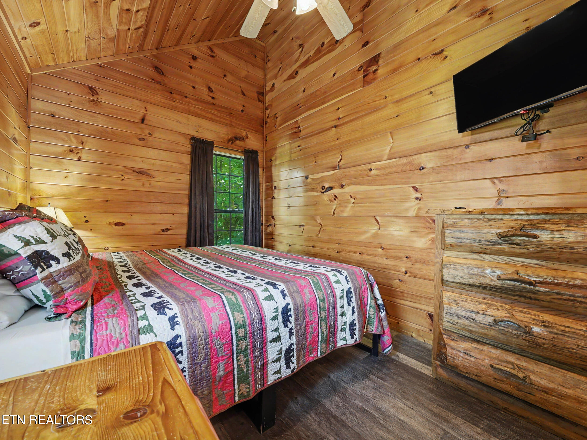513 Parsons Branch Way Gatlinburg TN 37738