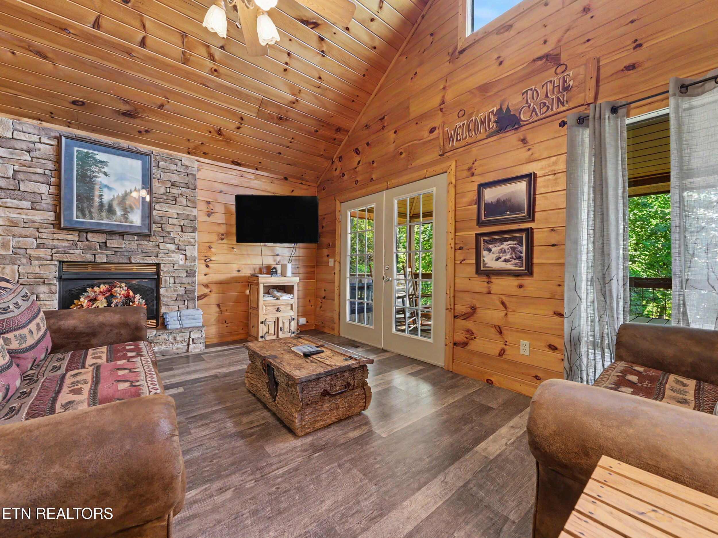 513 Parsons Branch Way Gatlinburg TN 37738