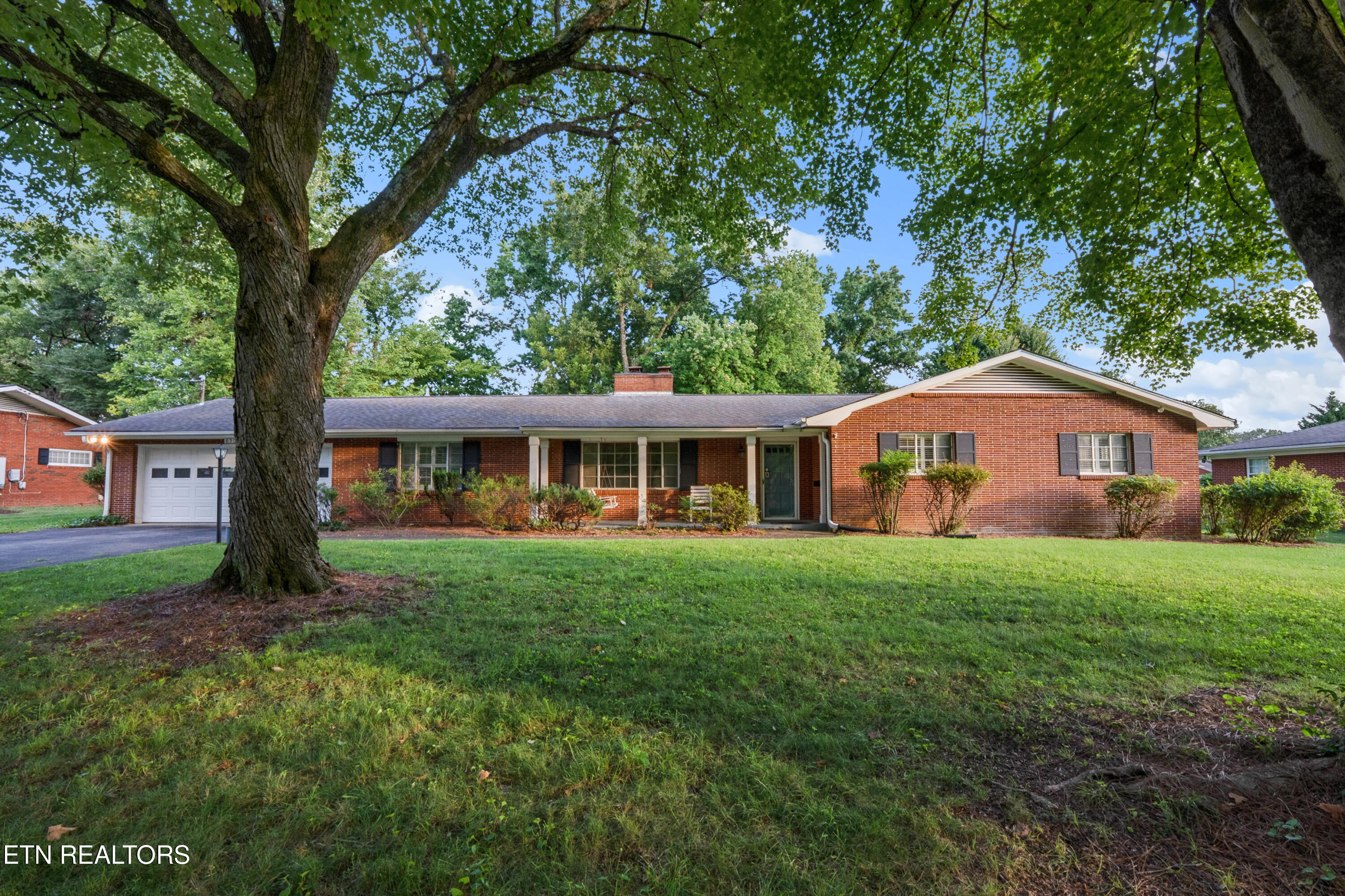 8204 Bennington Drive Knoxville TN 37909
