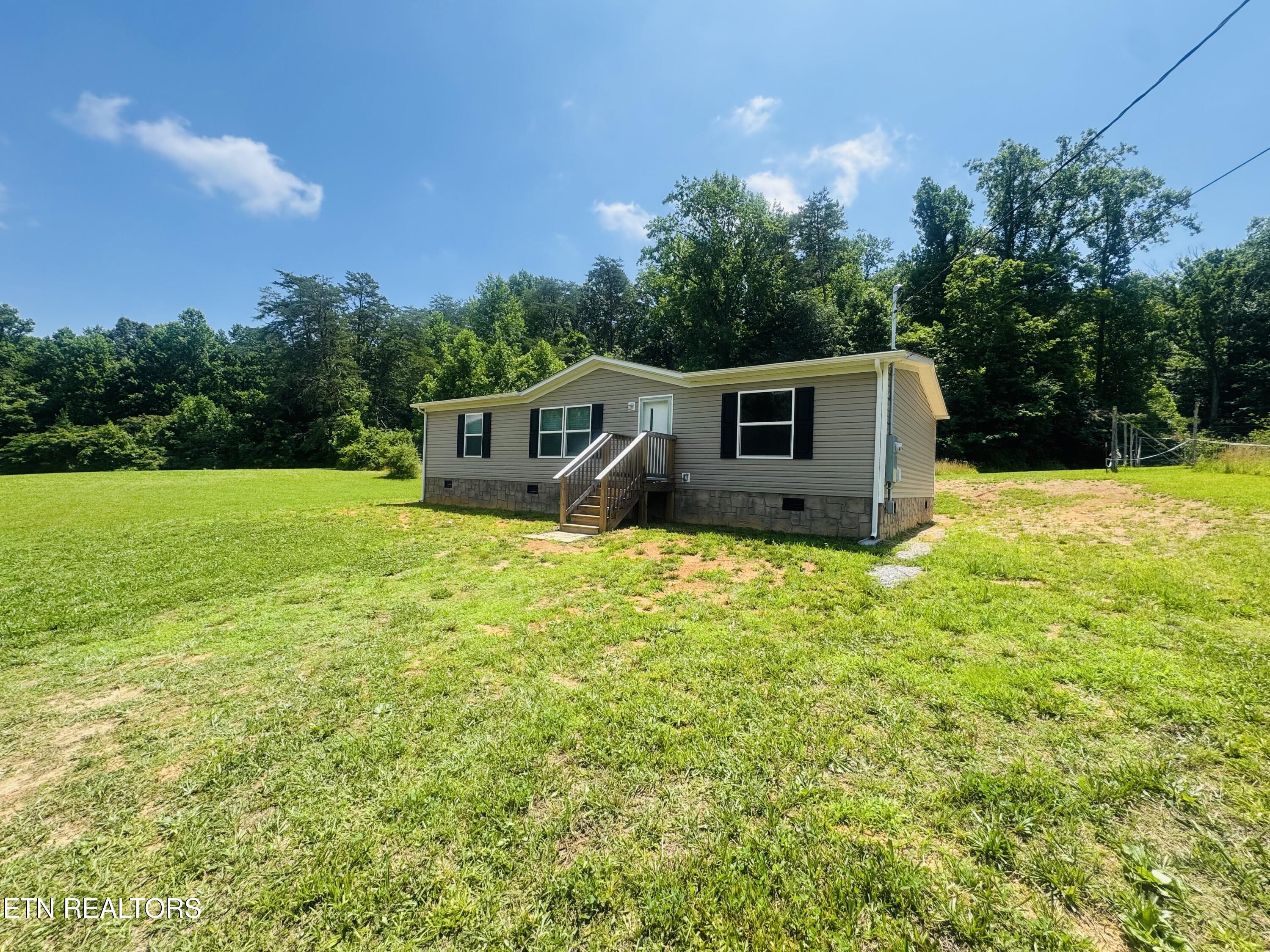 1183 Old Lake City Highway Clinton TN 37716