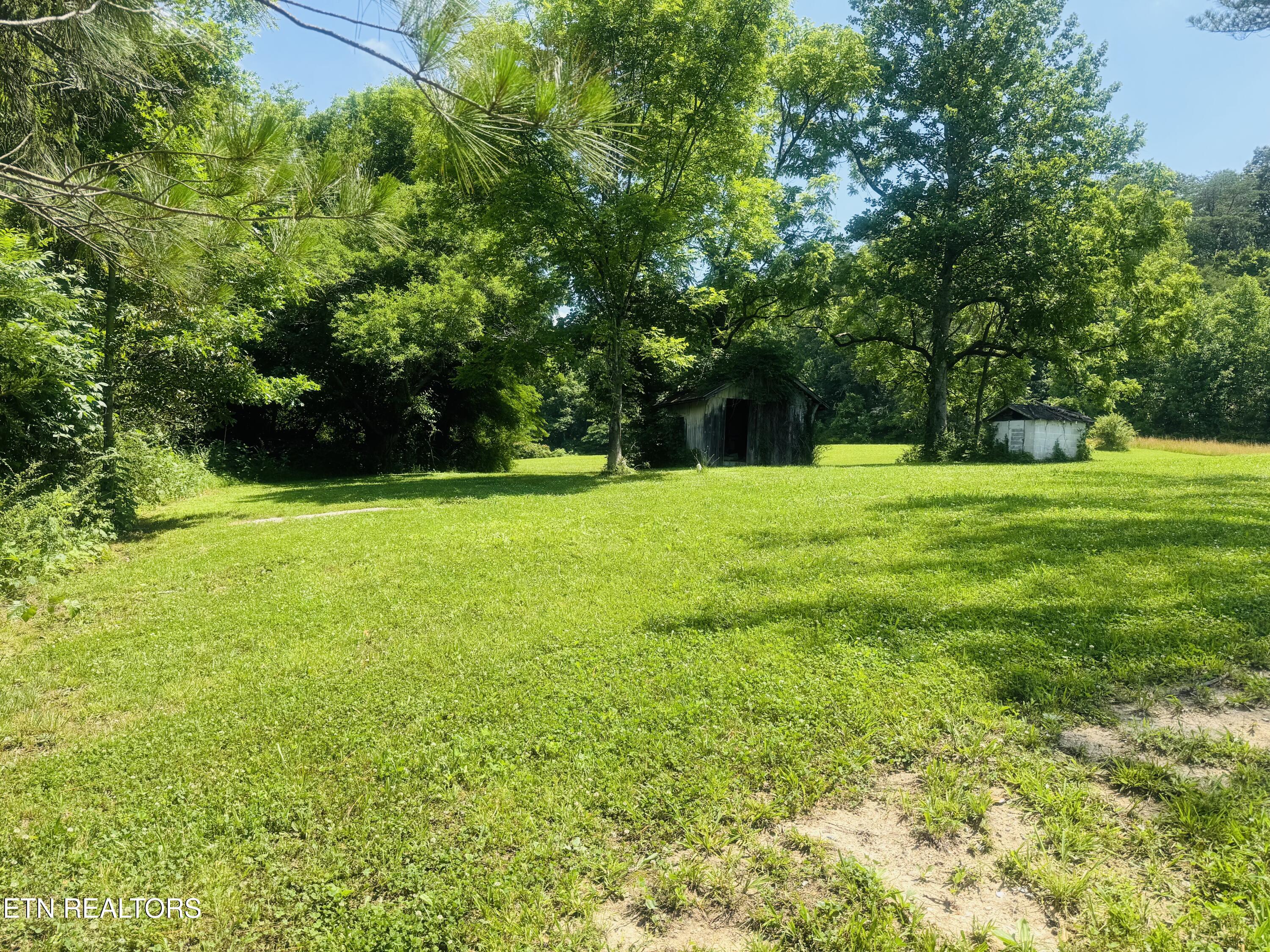 1183 Old Lake City Highway Clinton TN 37716