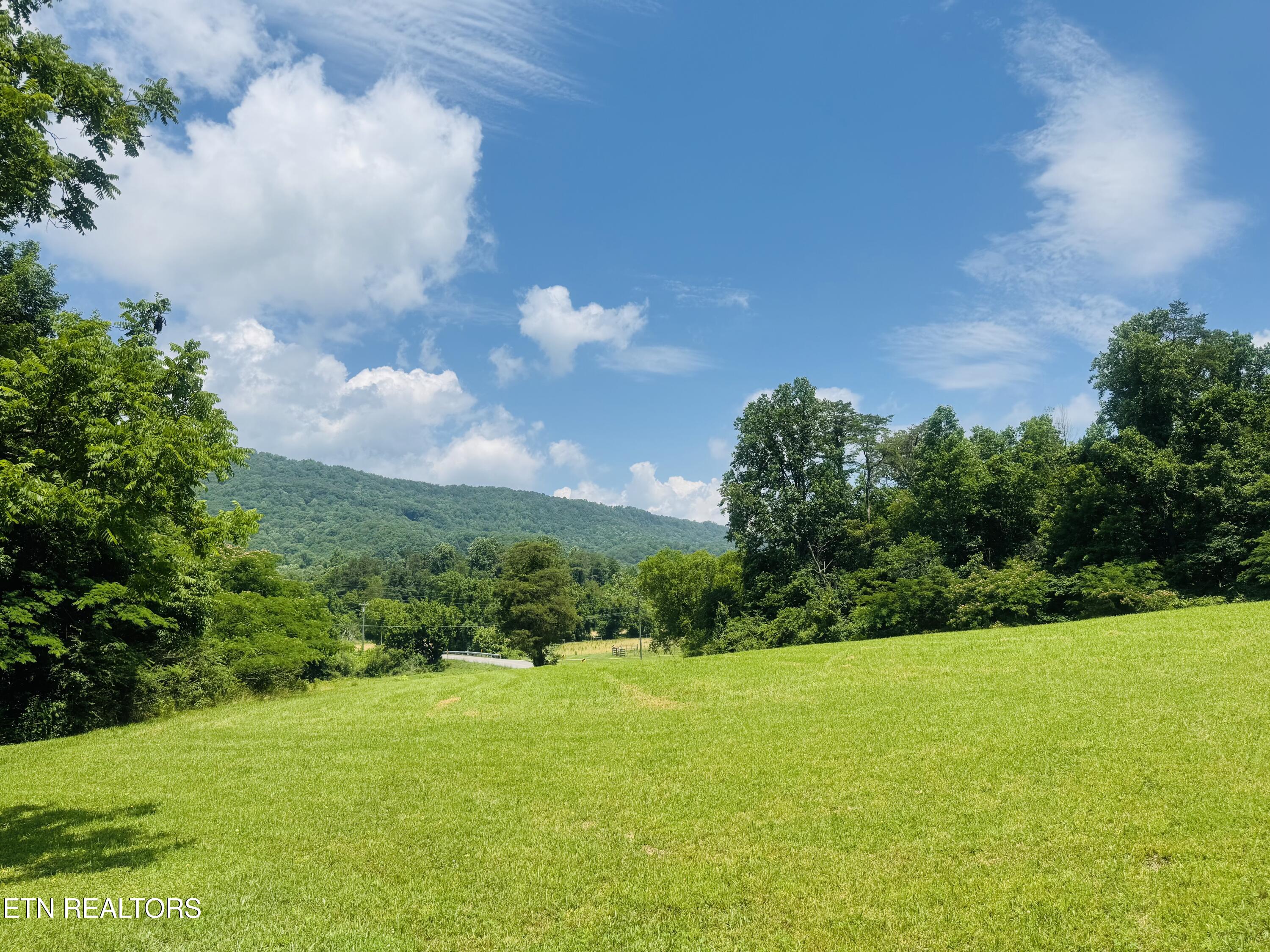 1183 Old Lake City Highway Clinton TN 37716
