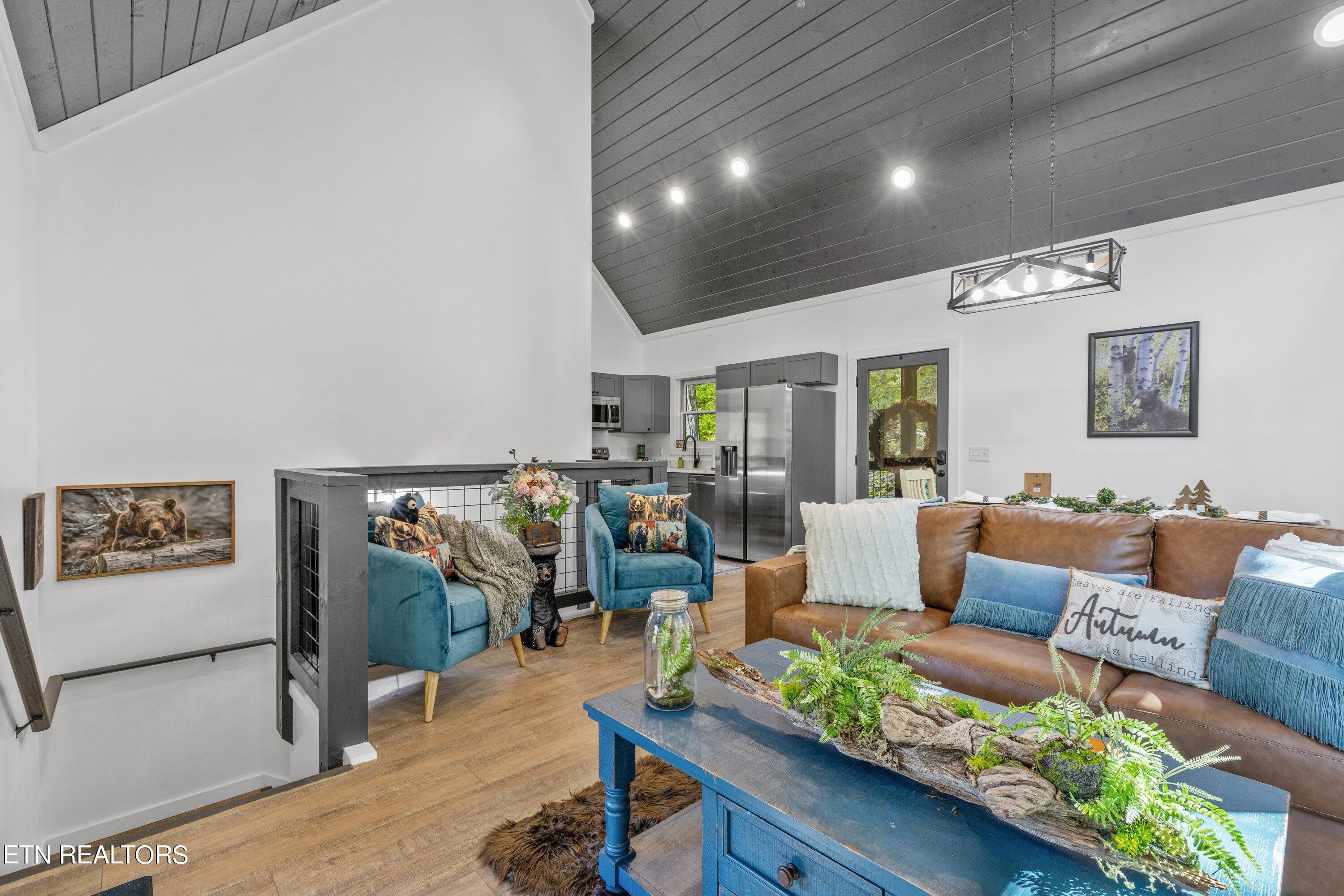 1906 Beach Front Drive Drive Sevierville TN 37876
